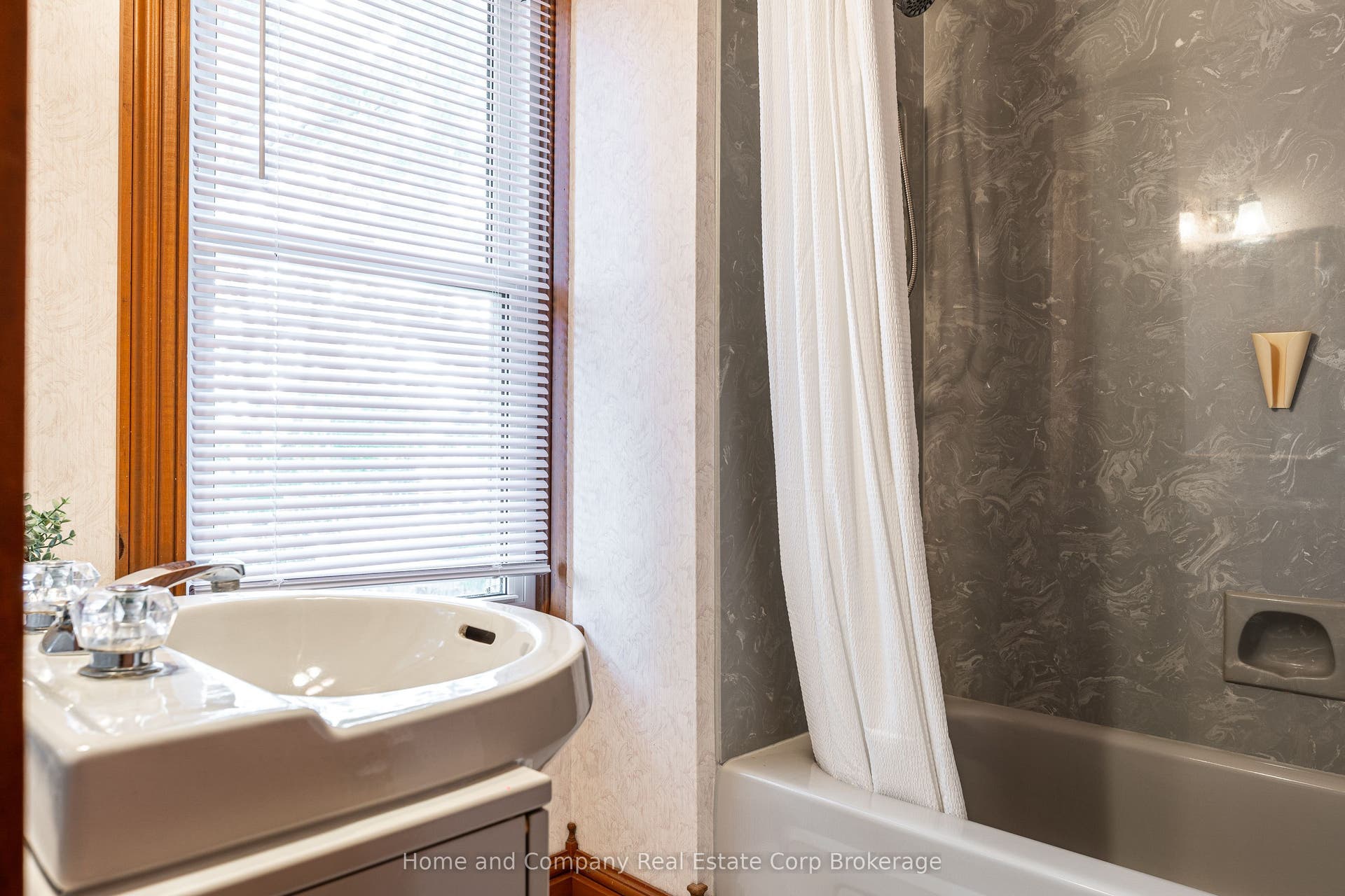 3 Piece Bath on Bedroom Level