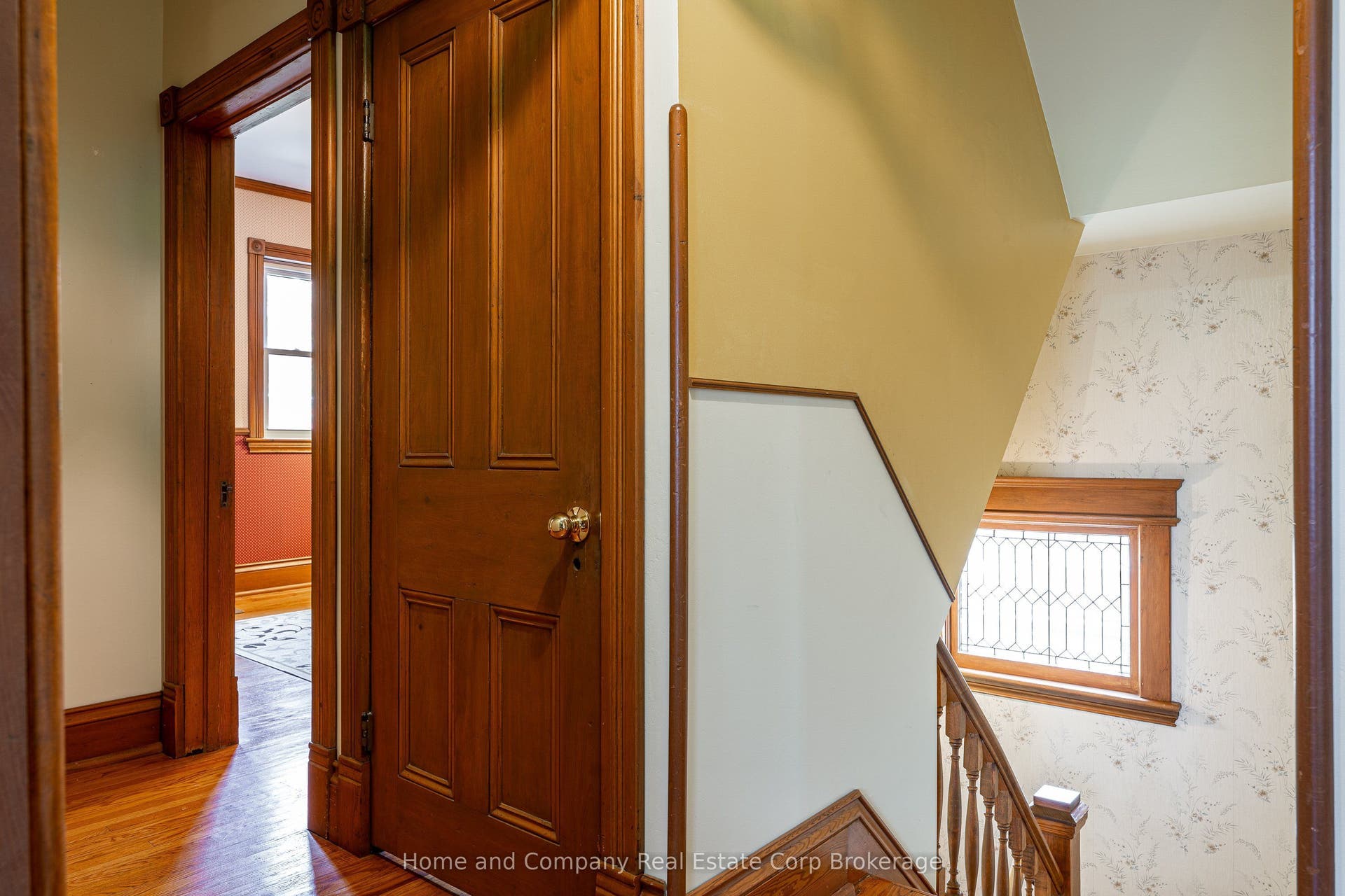 Bedroom Level Hall