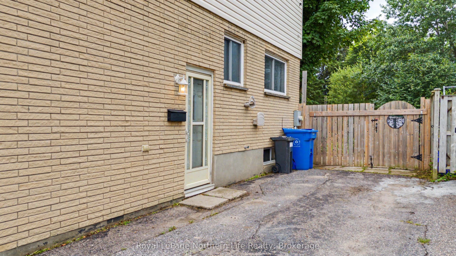 811 Tackaberry Drive, North Bay, Nipissing ON P1B 4R8