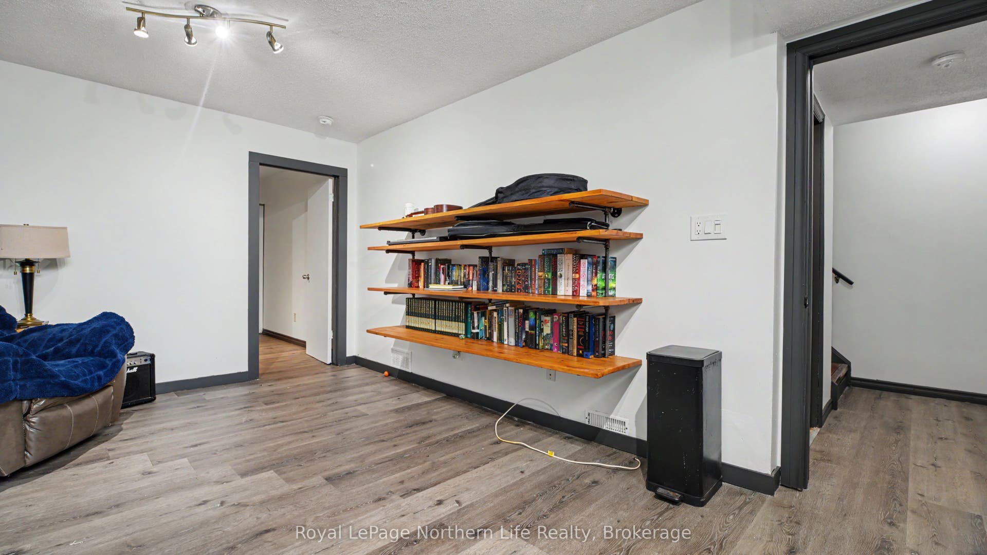 811 Tackaberry Drive, North Bay, Nipissing ON P1B 4R8