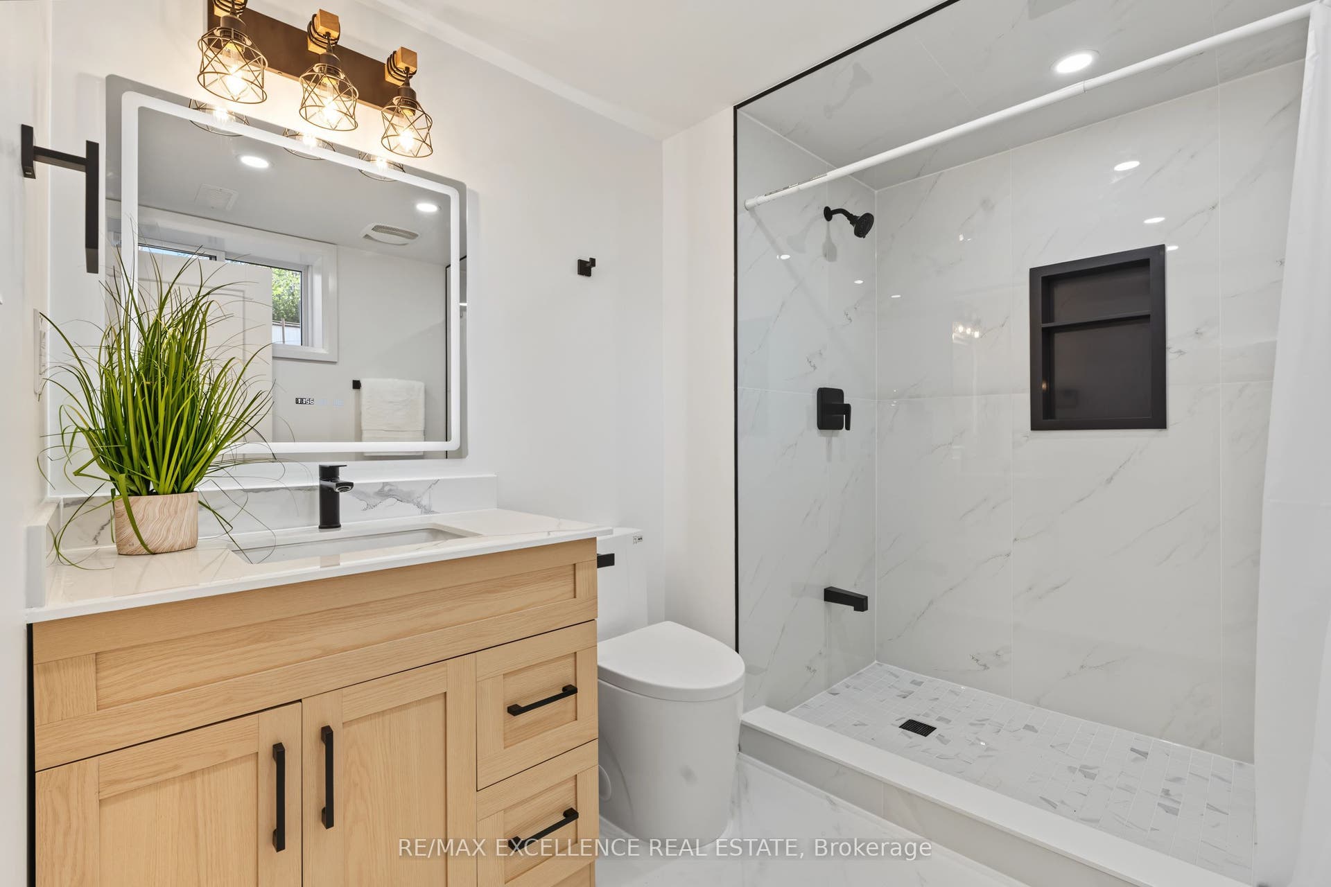 98 Wise Crescent, Hamilton, Hamilton ON L8T 2L8