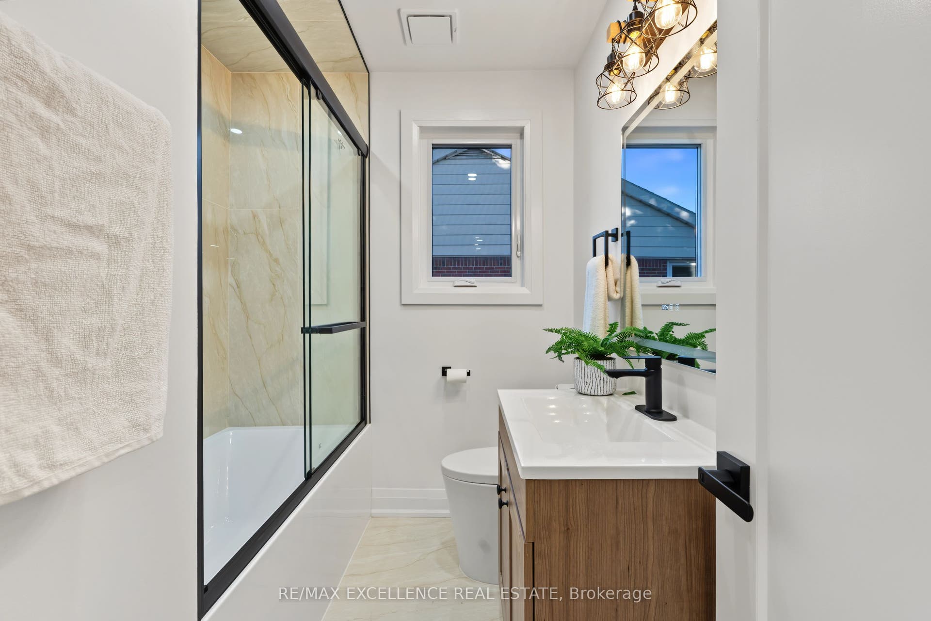 98 Wise Crescent, Hamilton, Hamilton ON L8T 2L8