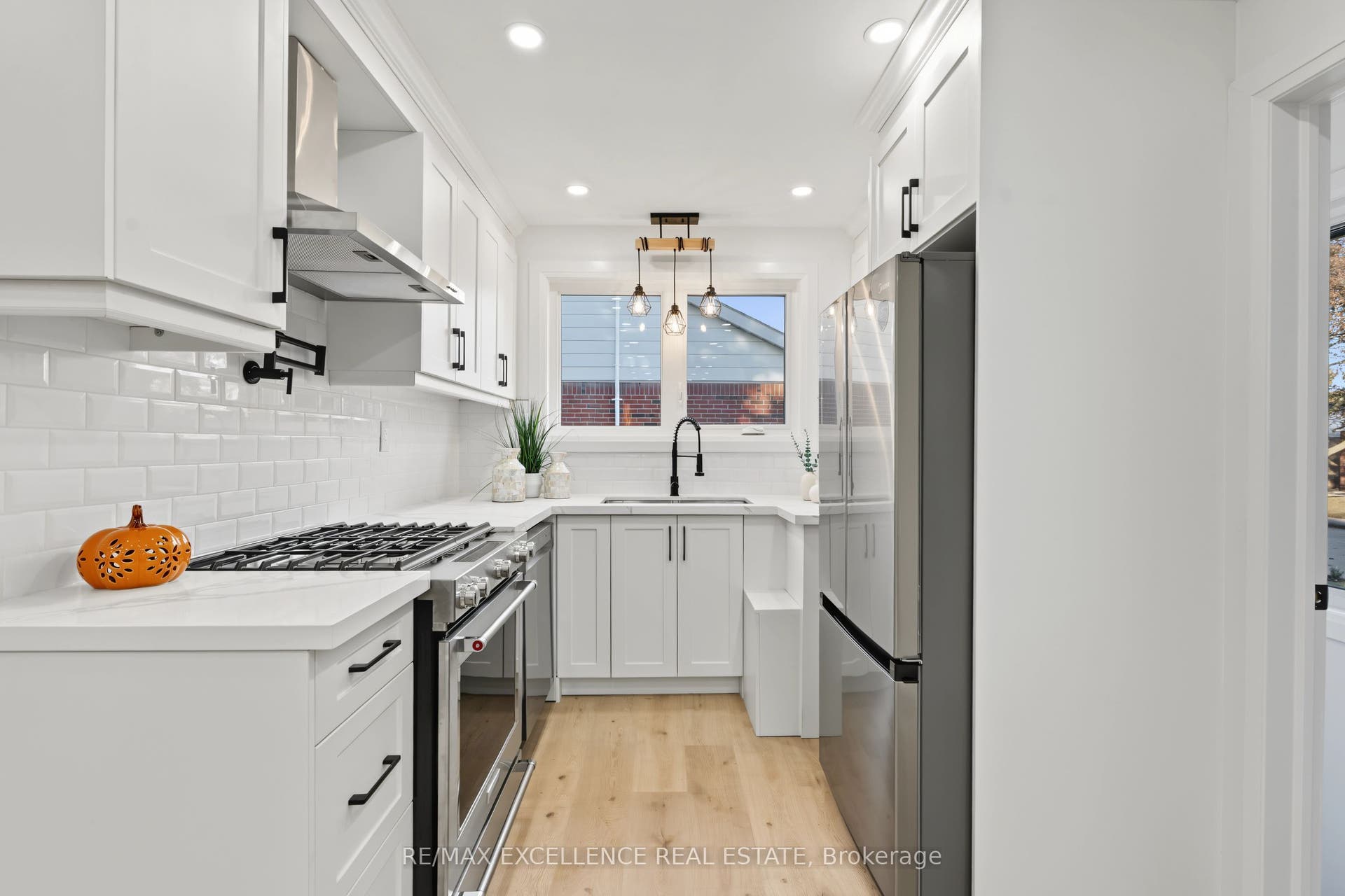 98 Wise Crescent, Hamilton, Hamilton ON L8T 2L8