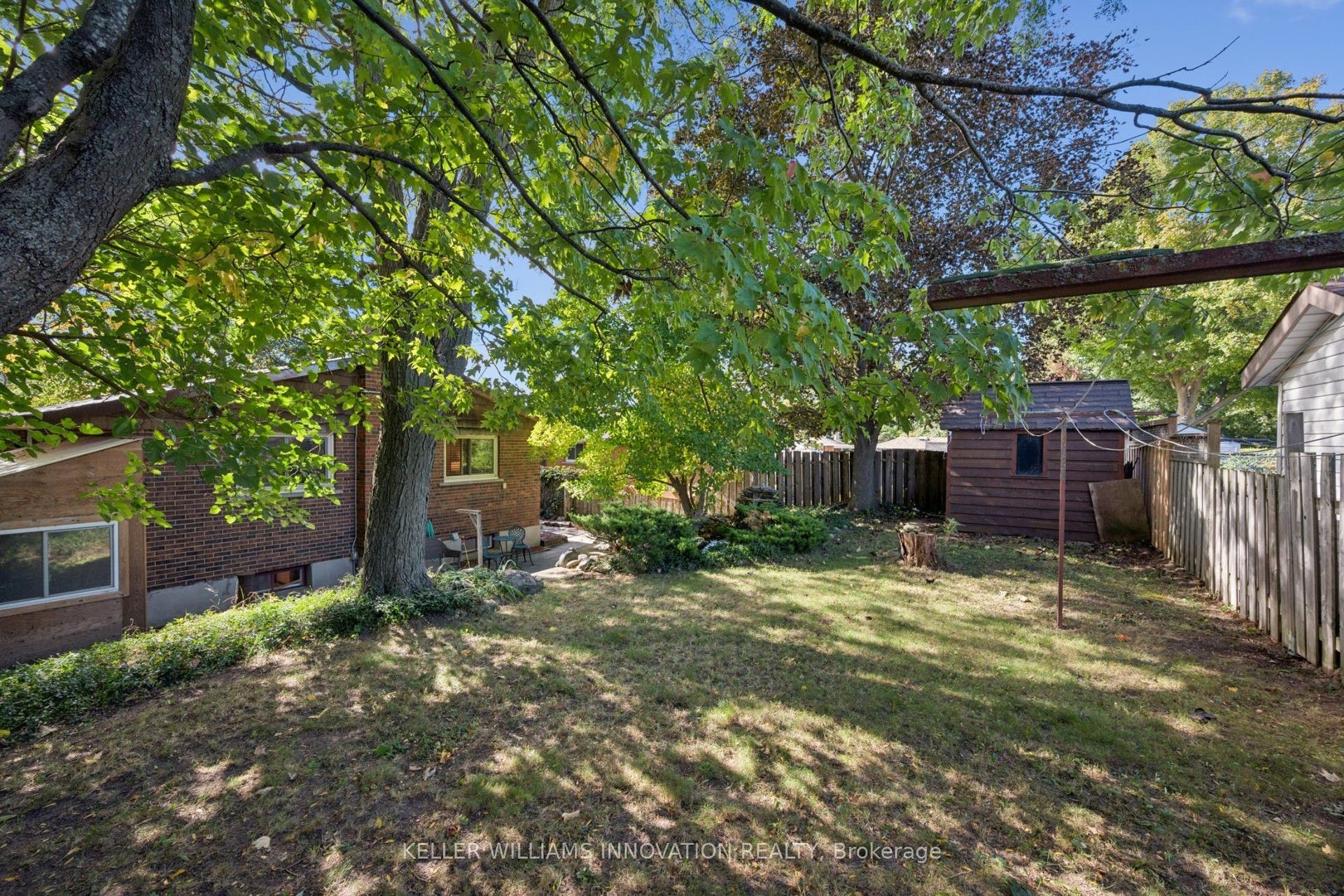 128 Briar Knoll Drive, Kitchener, Waterloo ON N2E 2B8