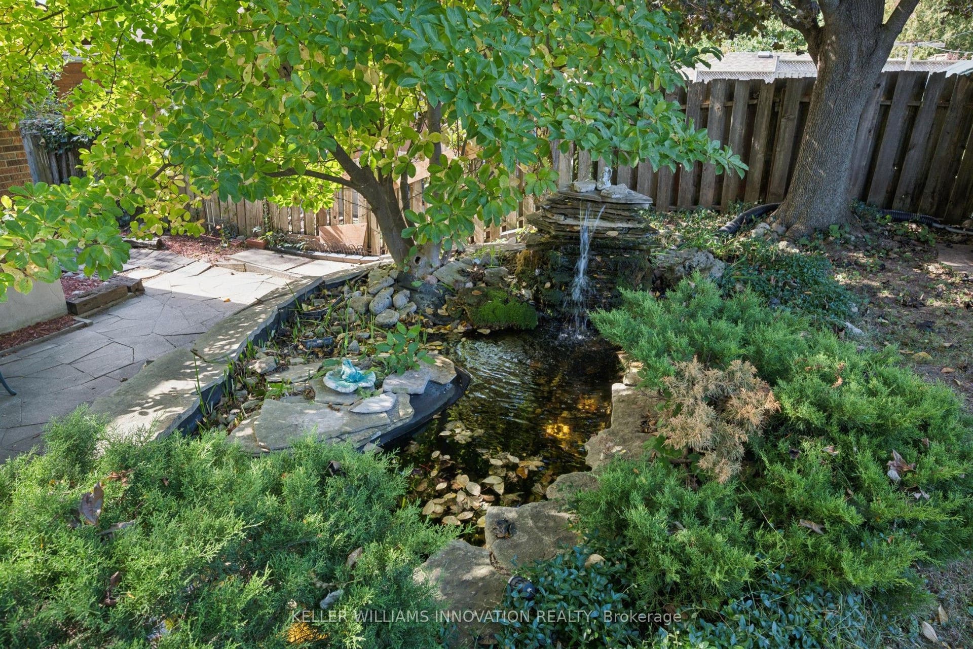 128 Briar Knoll Drive, Kitchener, Waterloo ON N2E 2B8