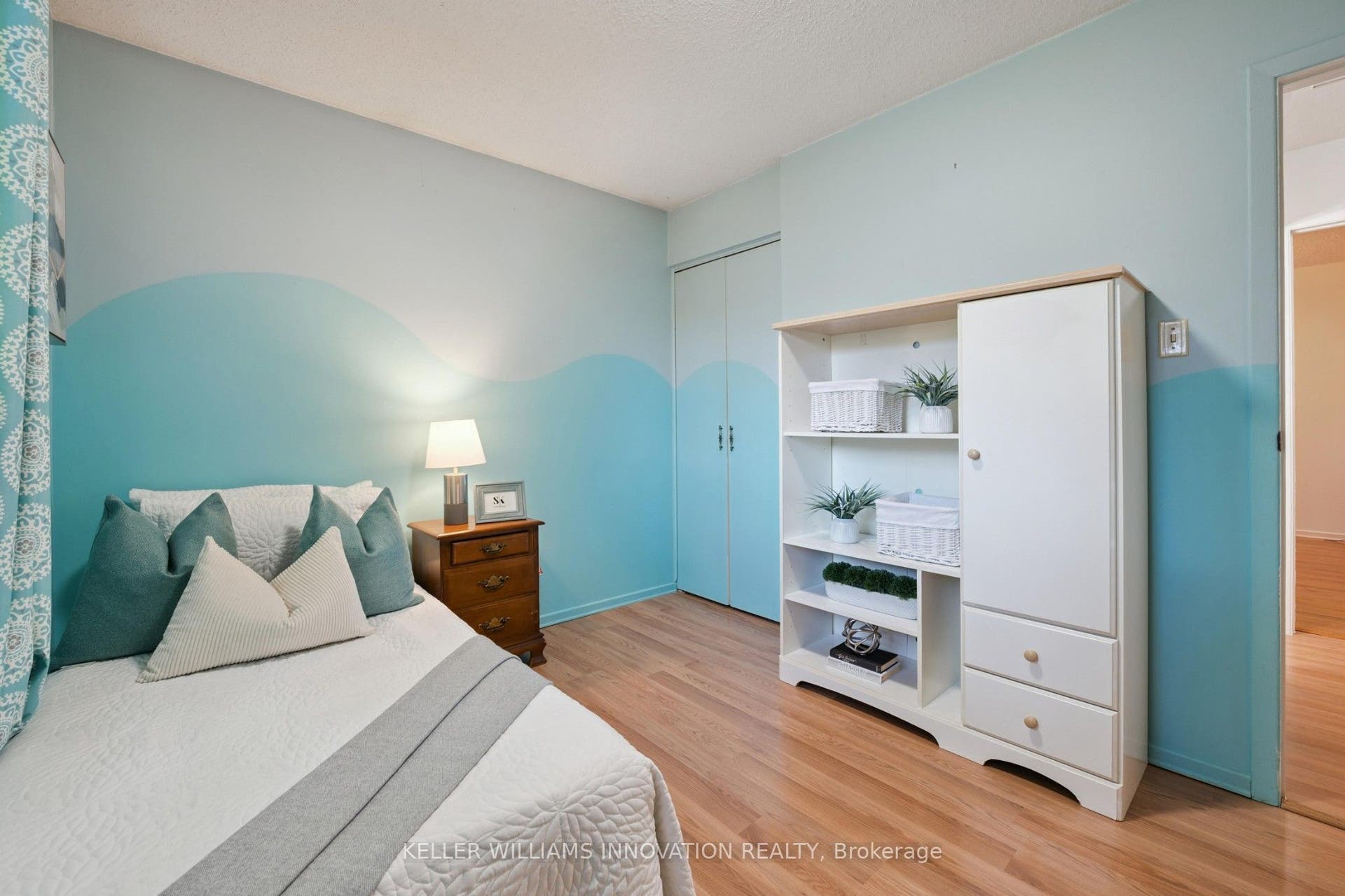 128 Briar Knoll Drive, Kitchener, Waterloo ON N2E 2B8