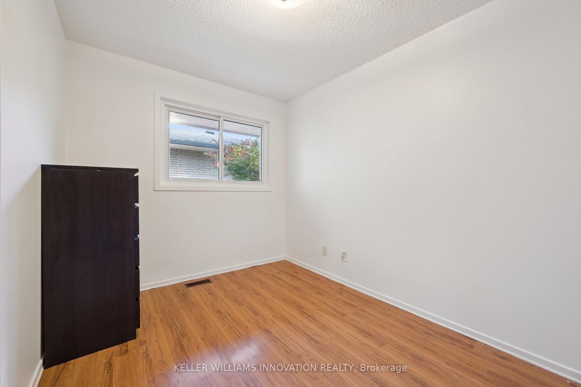 128 Briar Knoll Drive, Kitchener, Waterloo ON N2E 2B8