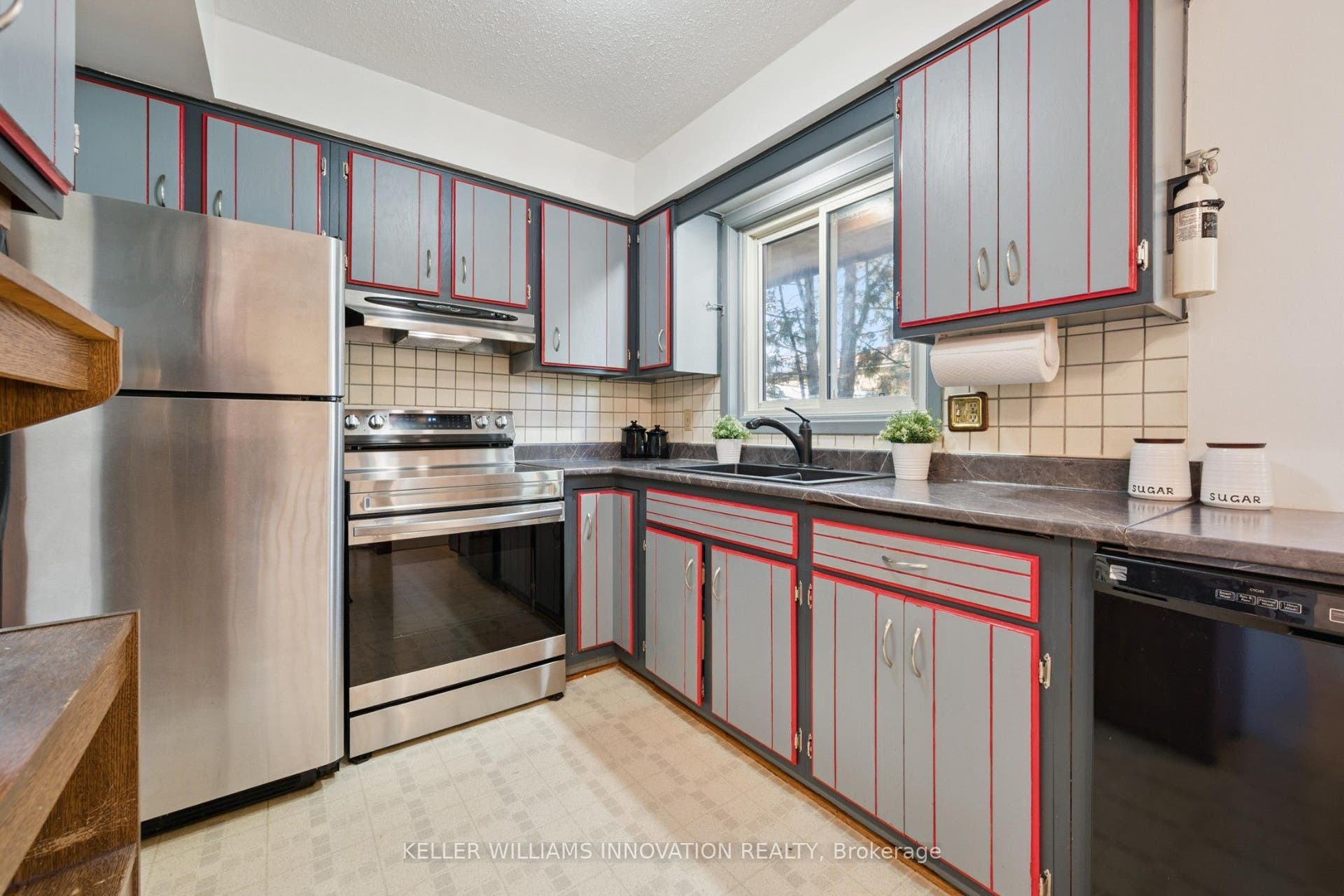 128 Briar Knoll Drive, Kitchener, Waterloo ON N2E 2B8