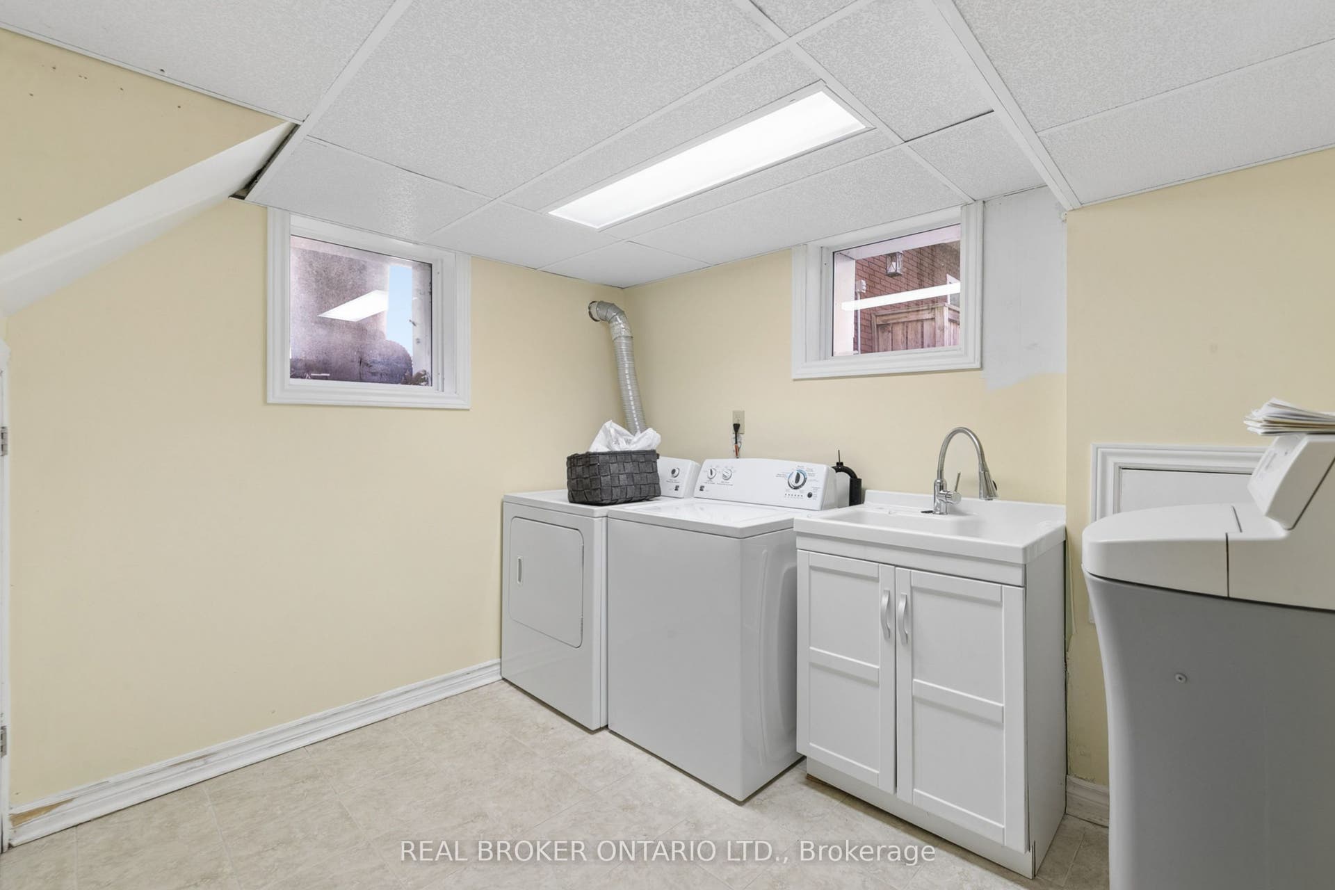 148 Lydia Street, Kitchener, Waterloo ON N2H 1V8