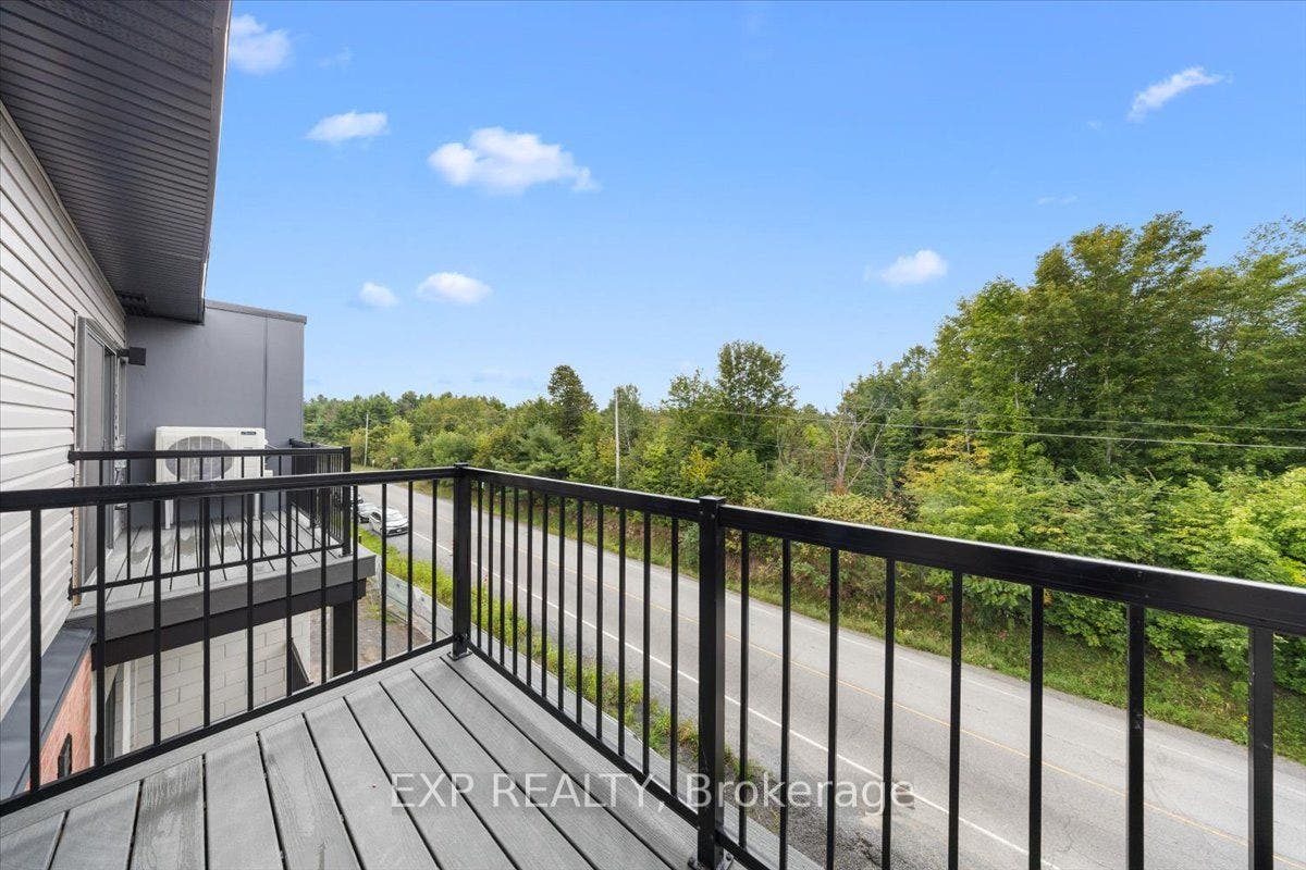 209 Antelope Private, Kanata, Ottawa ON K2W 0C7 209 Antelope Private, Kanata, Ottawa ON K2W 0C7
