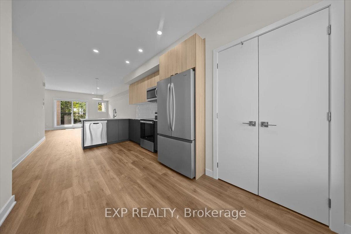 221 Antelope Private, Kanata, Ottawa ON K2W 0C7 221 Antelope Private, Kanata, Ottawa ON K2W 0C7
