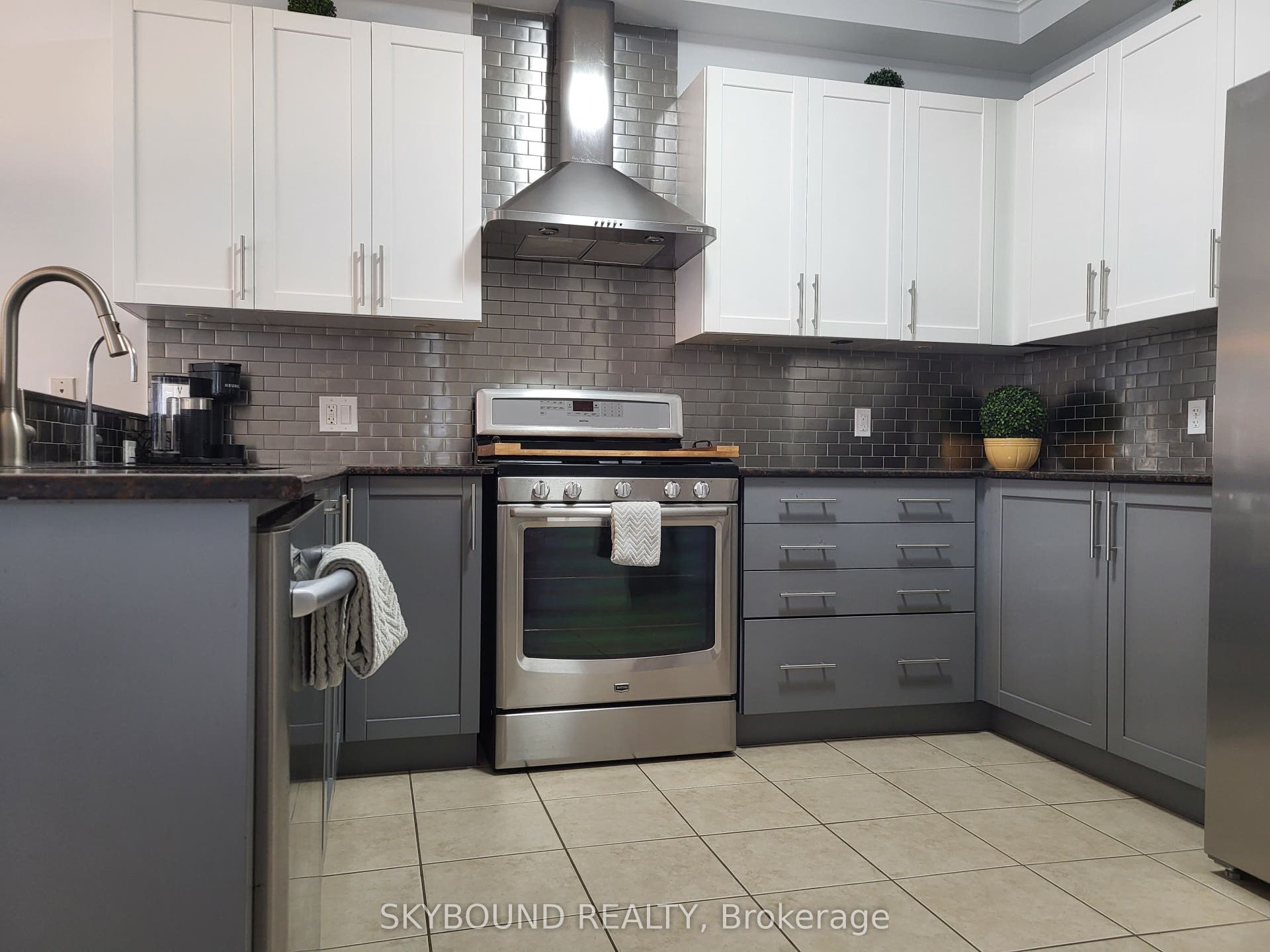 344 Watervale Crescent, Kitchener, Waterloo ON N2A 0G1