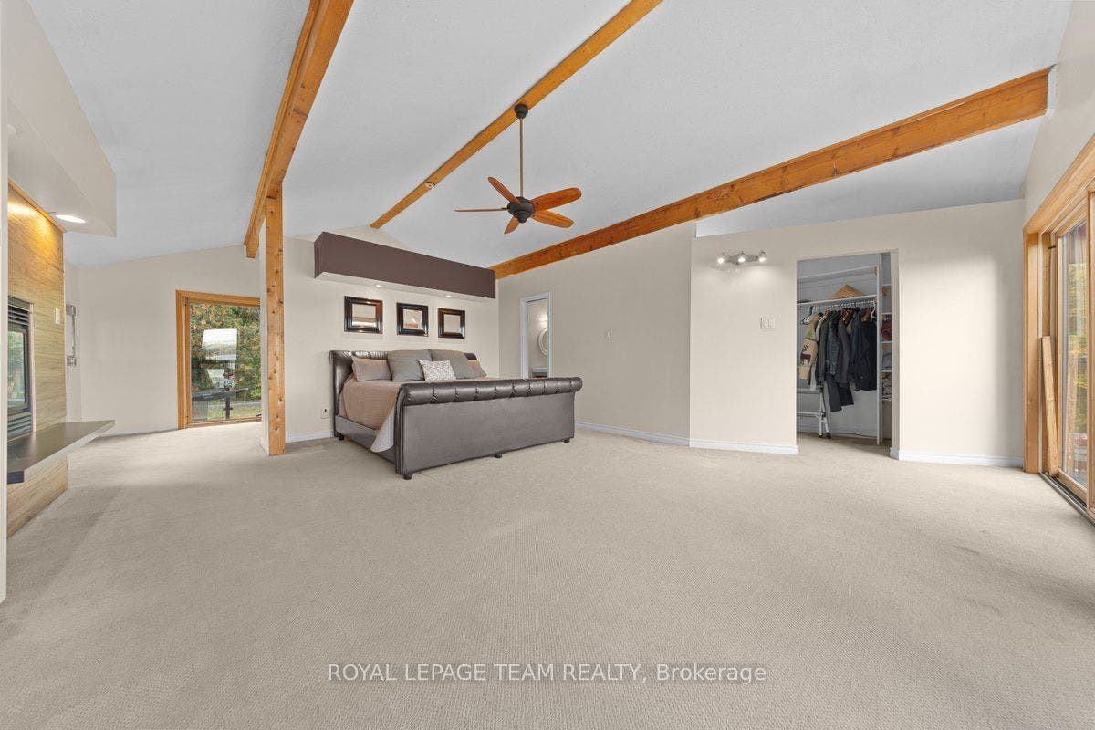 4980 Opeongo Road, Constance Bay - Dunrobin - Kilmaurs - Woodlawn, Ottawa ON K0A 3M0 Massive primary bedroom