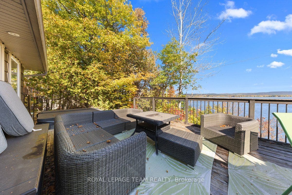 4980 Opeongo Road, Constance Bay - Dunrobin - Kilmaurs - Woodlawn, Ottawa ON K0A 3M0 View off main level deck