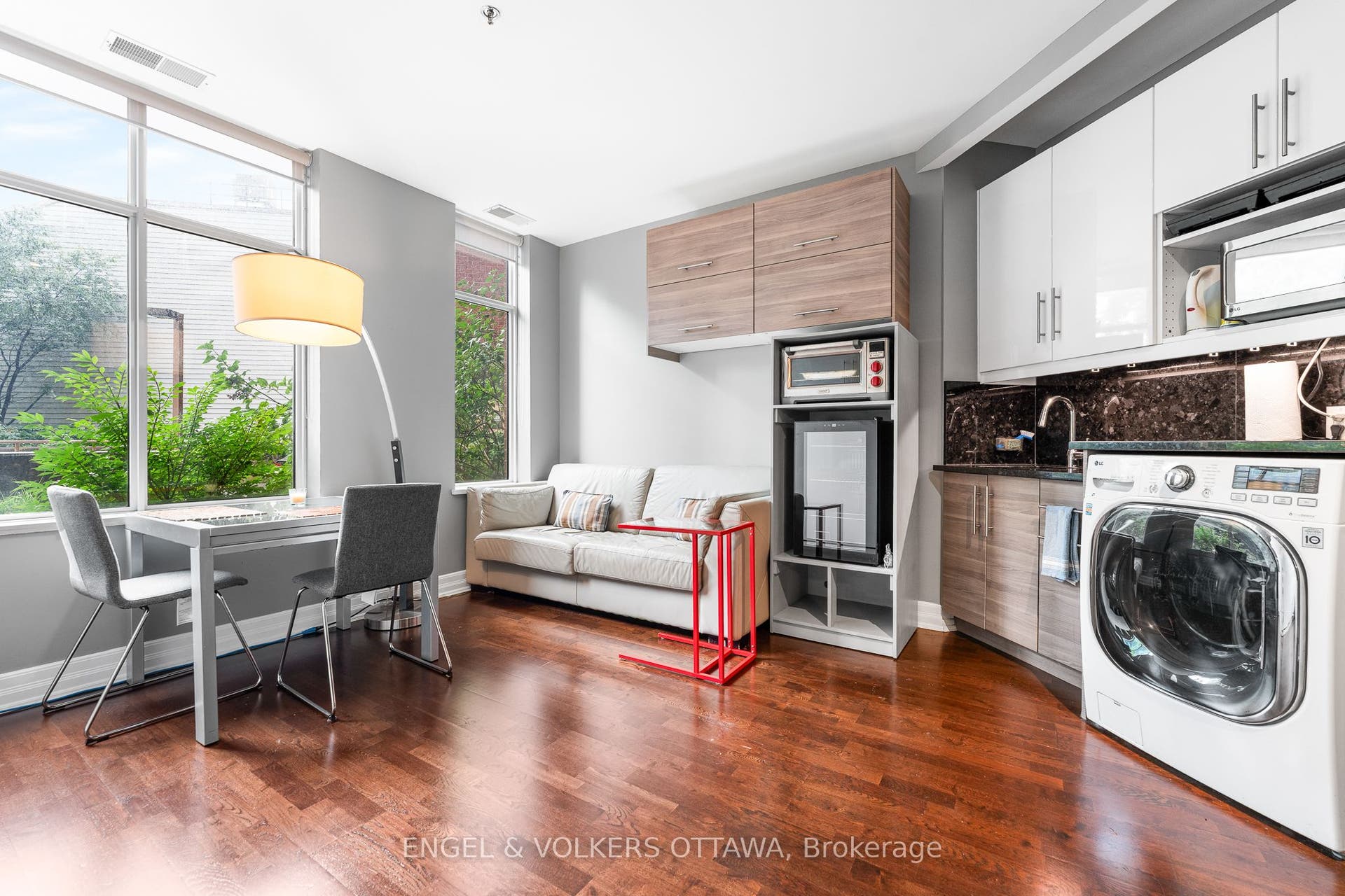320 Mcleod Street, #102, Ottawa Centre, Ottawa ON K2P 1A3