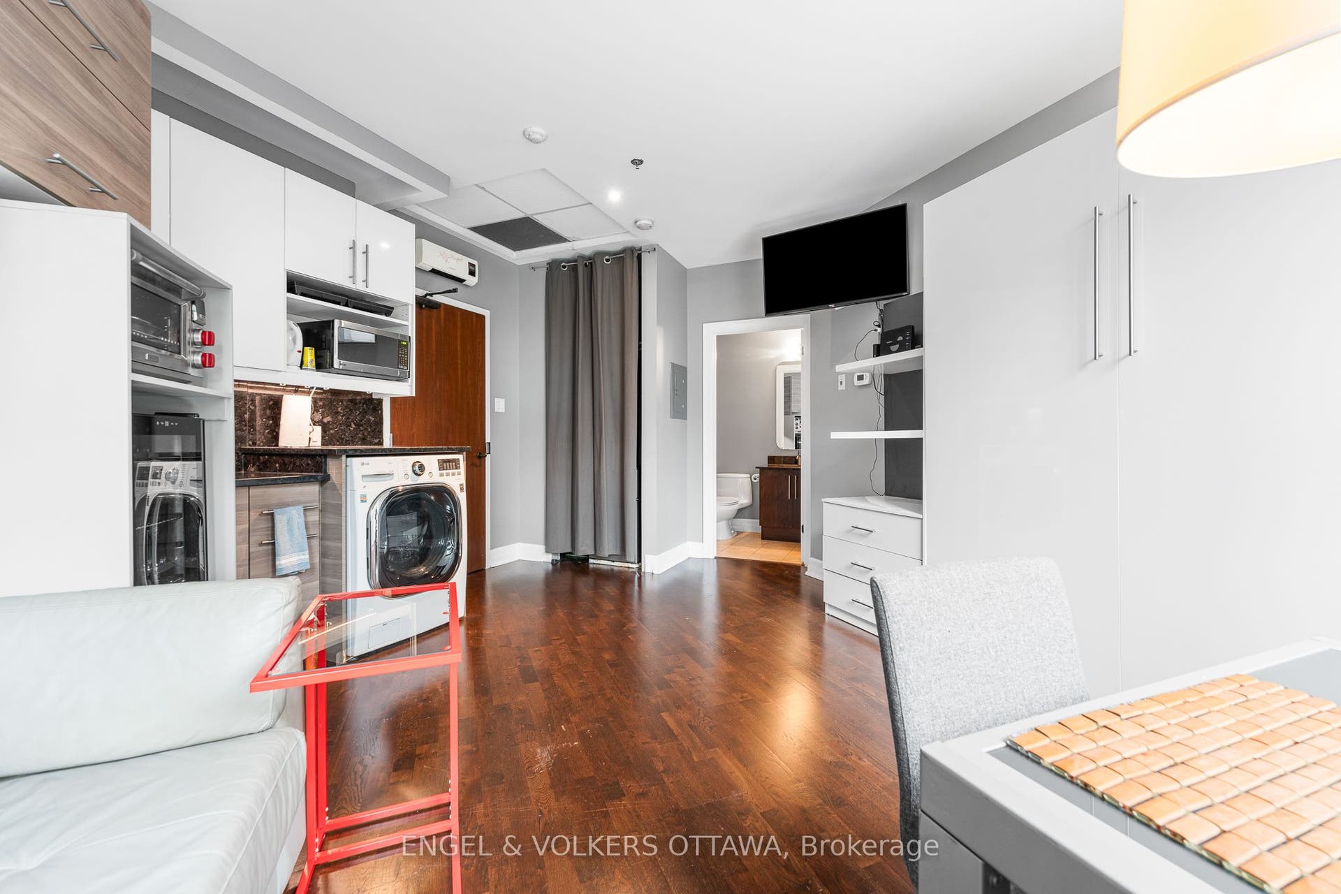 320 Mcleod Street, #102, Ottawa Centre, Ottawa ON K2P 1A3