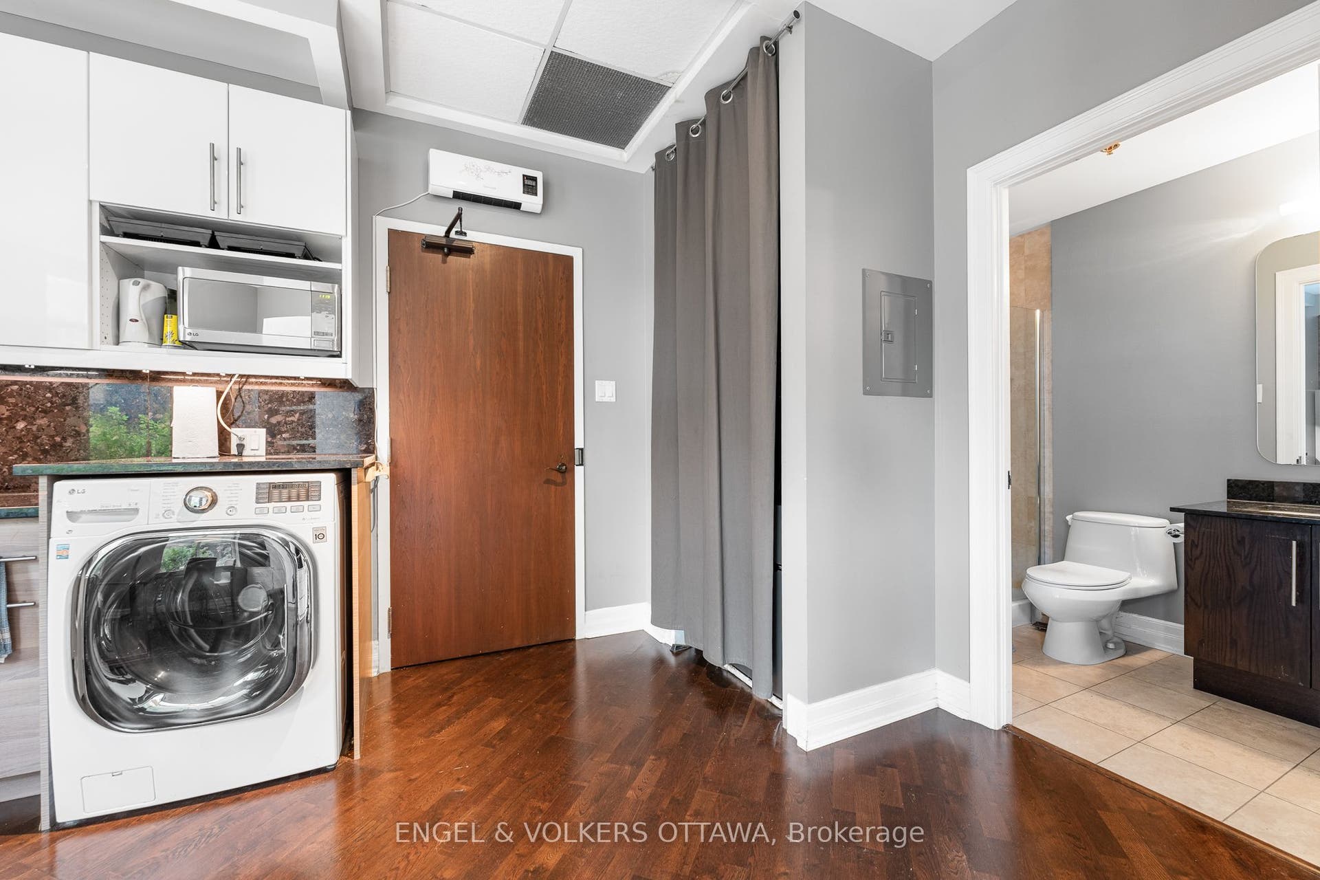 320 Mcleod Street, #102, Ottawa Centre, Ottawa ON K2P 1A3