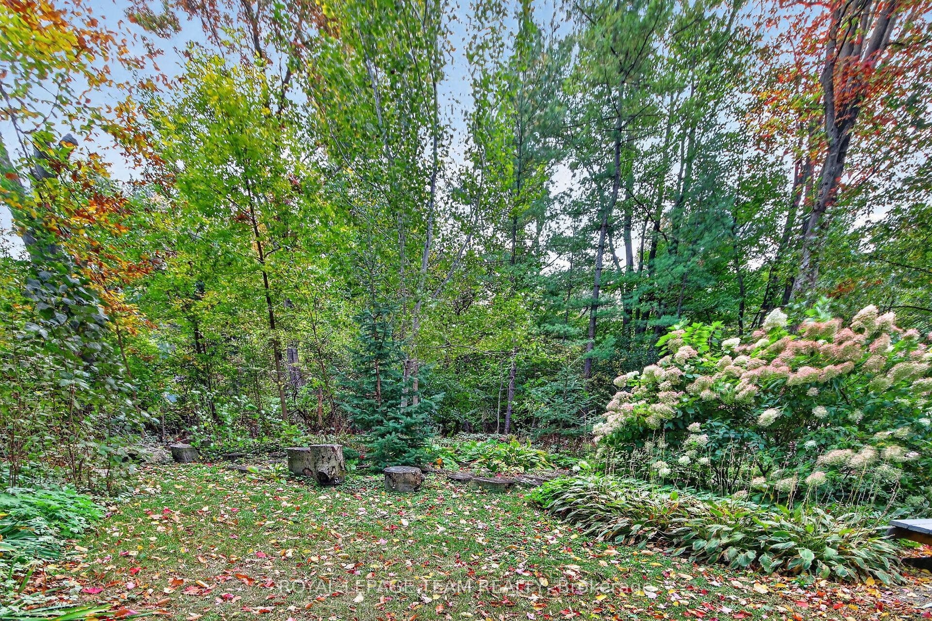 20 Gervin Street, Tanglewood - Grenfell Glen - Pineglen, Ottawa ON K2G 0J8