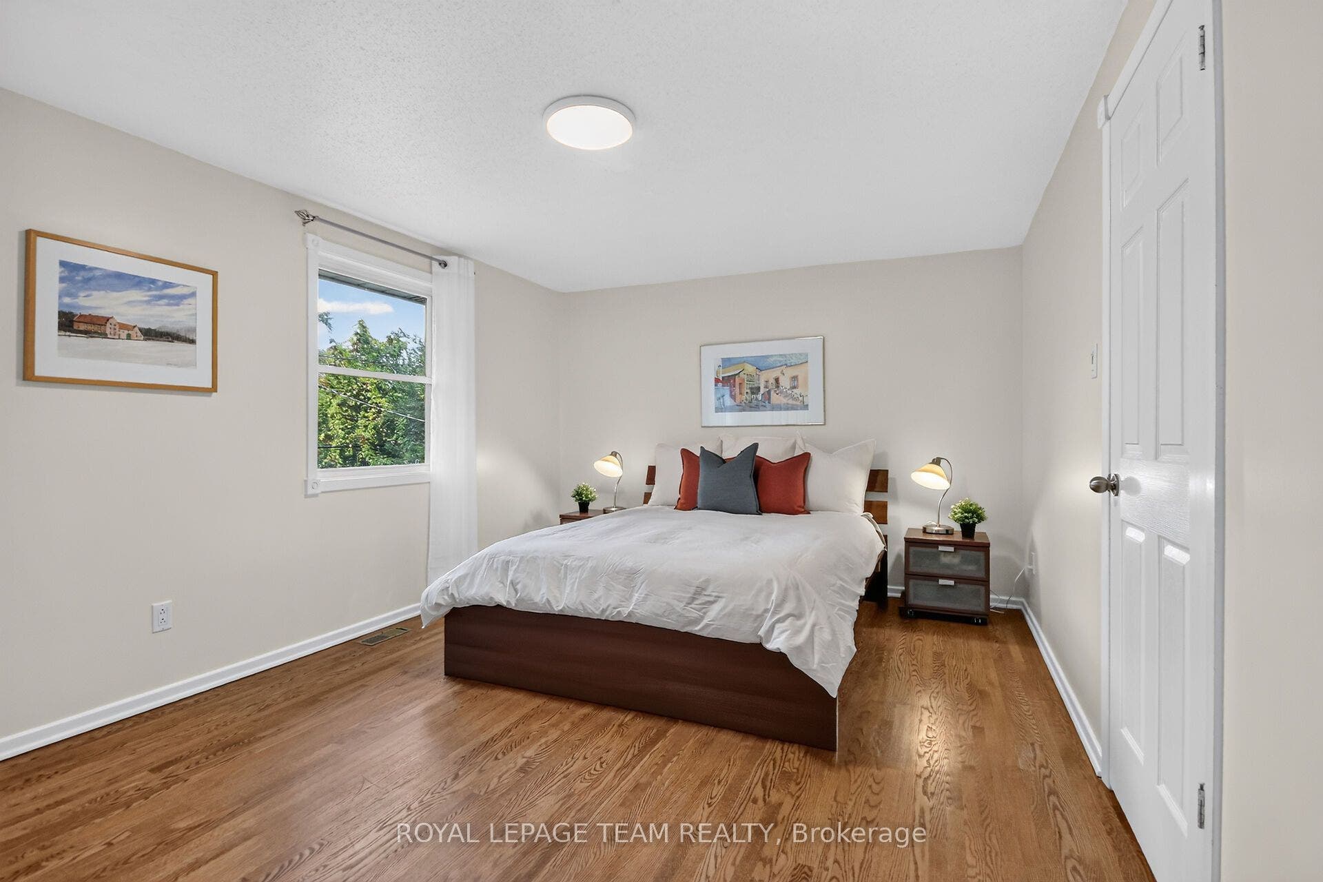 20 Gervin Street, Tanglewood - Grenfell Glen - Pineglen, Ottawa ON K2G 0J8