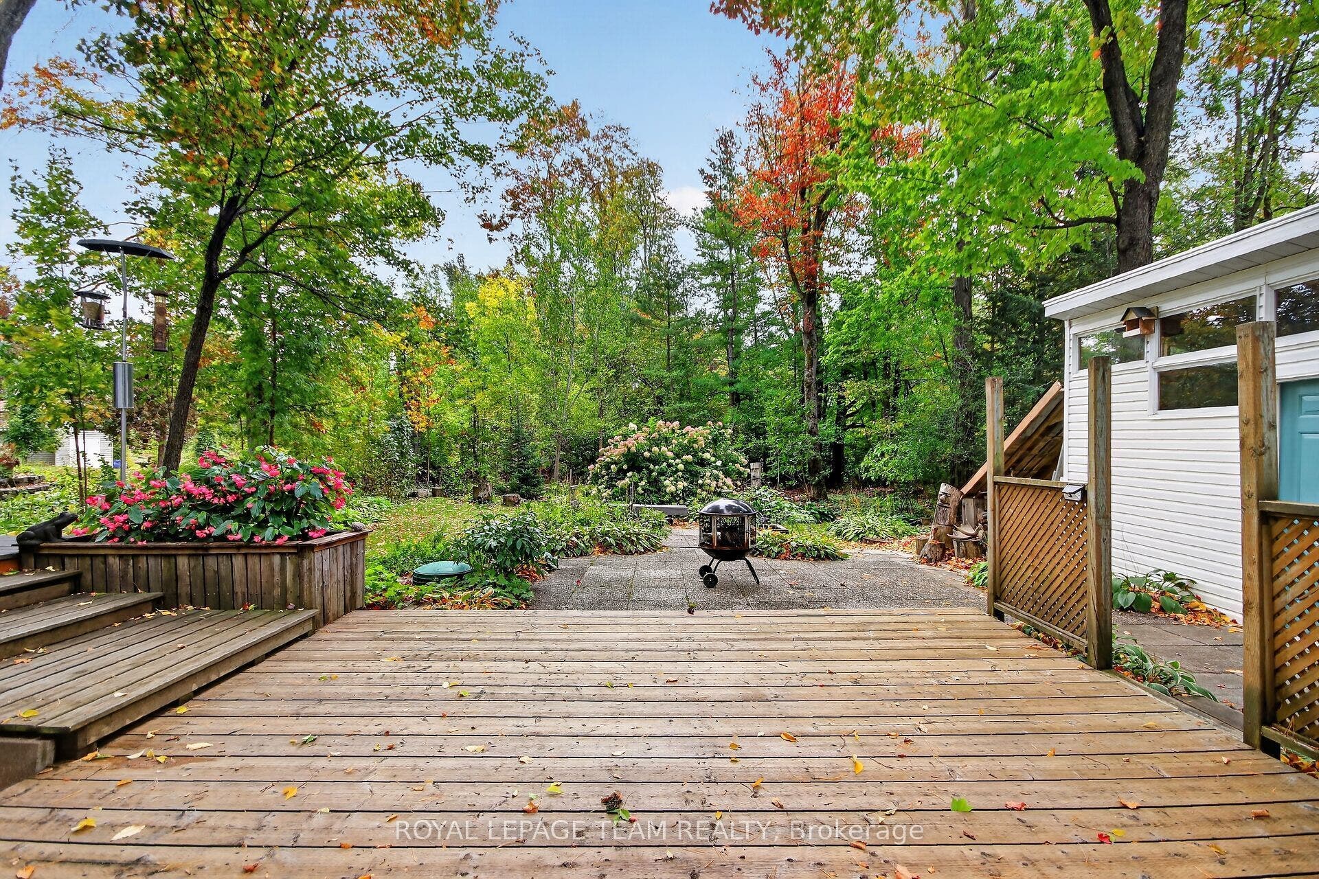 20 Gervin Street, Tanglewood - Grenfell Glen - Pineglen, Ottawa ON K2G 0J8