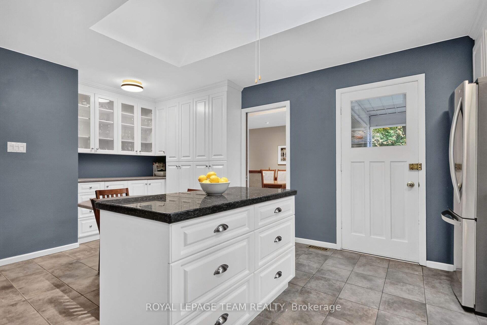 20 Gervin Street, Tanglewood - Grenfell Glen - Pineglen, Ottawa ON K2G 0J8