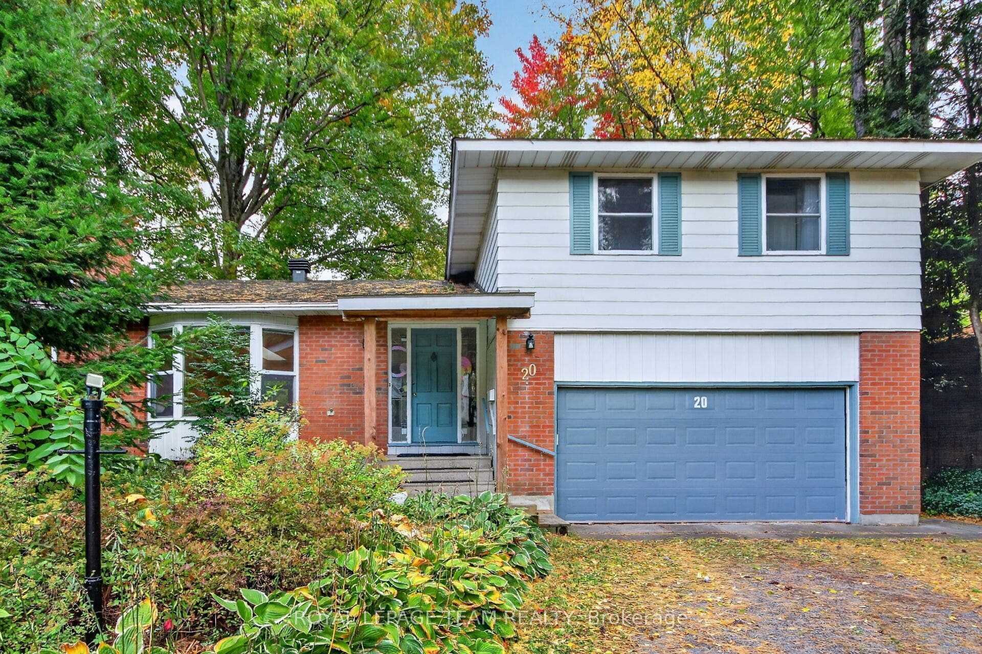 20 Gervin Street, Tanglewood - Grenfell Glen - Pineglen, Ottawa ON K2G 0J8