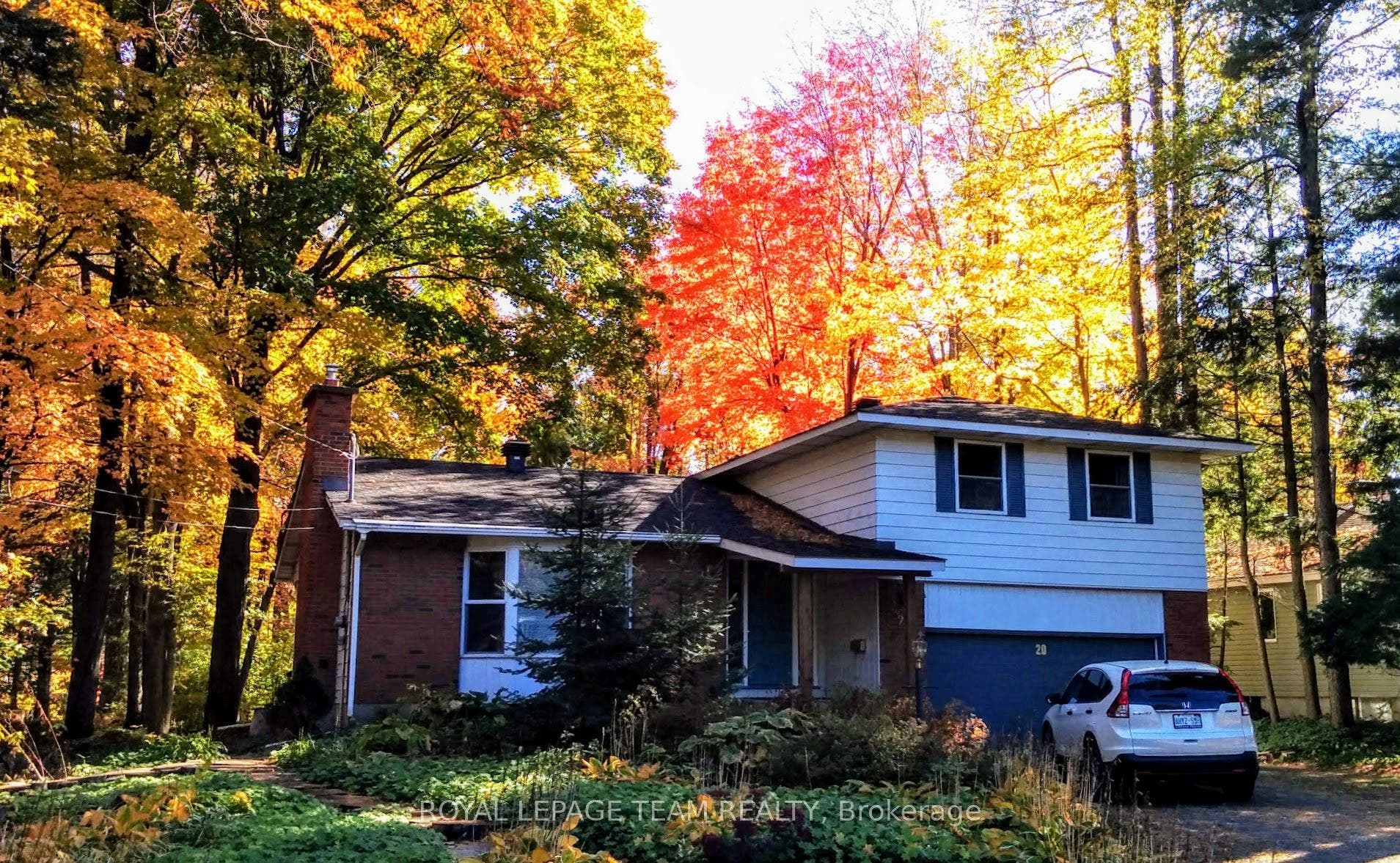 20 Gervin Street, Tanglewood - Grenfell Glen - Pineglen, Ottawa ON K2G 0J8