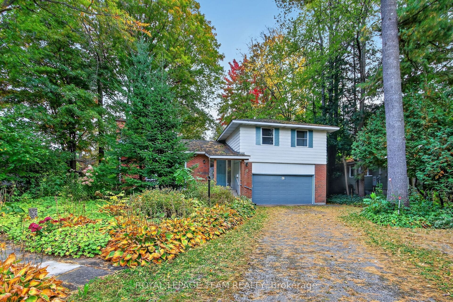 20 Gervin Street, Tanglewood - Grenfell Glen - Pineglen, Ottawa ON K2G 0J8