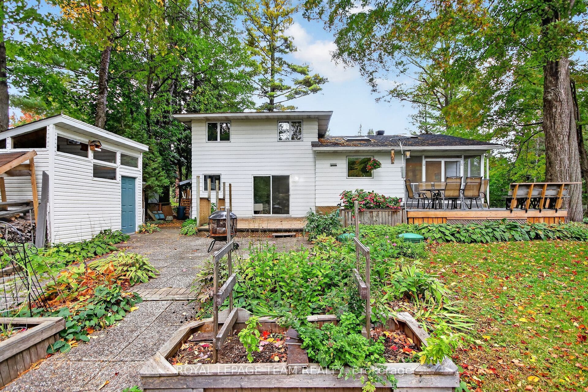 20 Gervin Street, Tanglewood - Grenfell Glen - Pineglen, Ottawa ON K2G 0J8