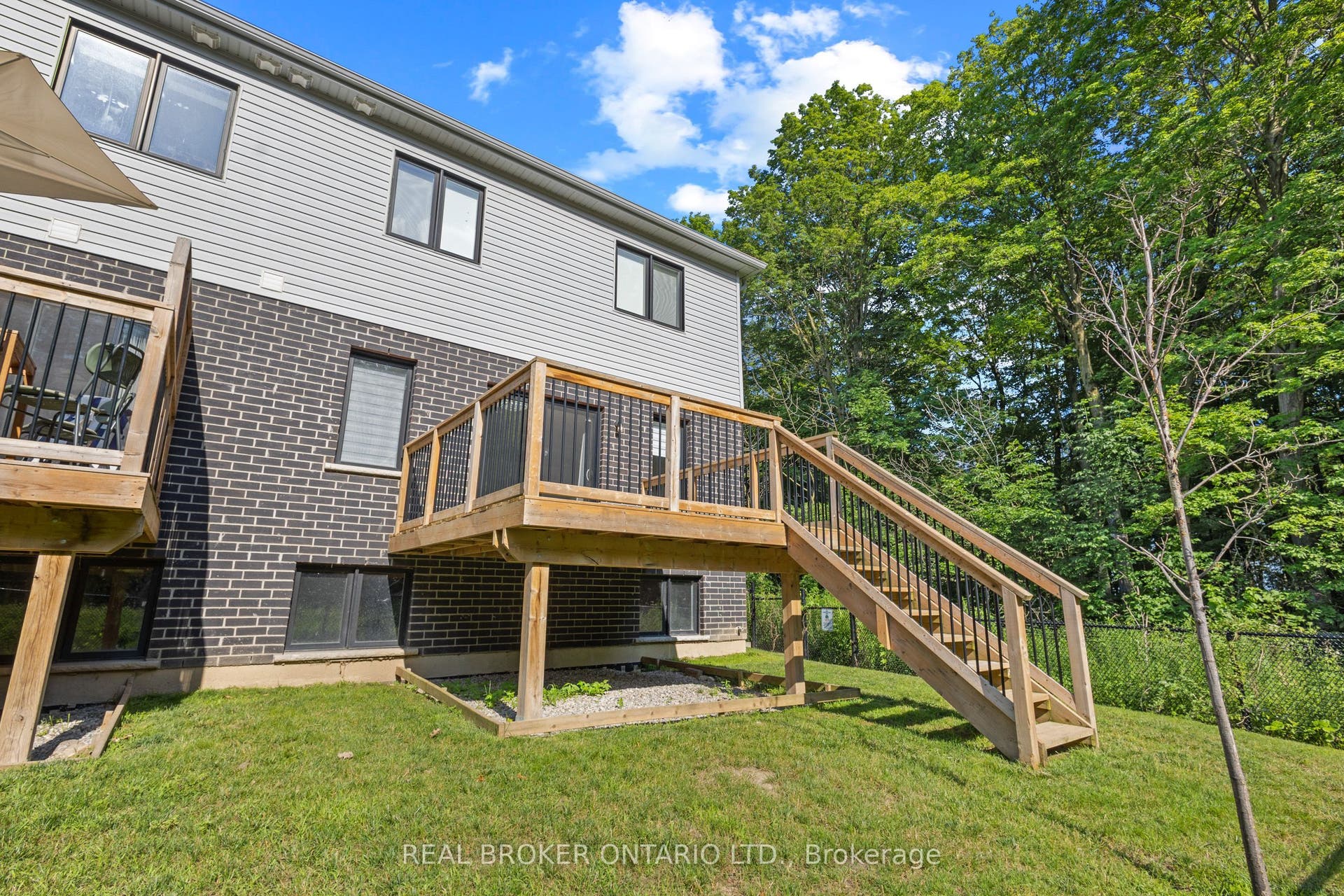 91 Woodedge Circle, Kitchener, Kitchener, Waterloo ON N2R 0P8 91 Woodedge Circle, Kitchener, Kitchener, Waterloo ON N2R 0P8