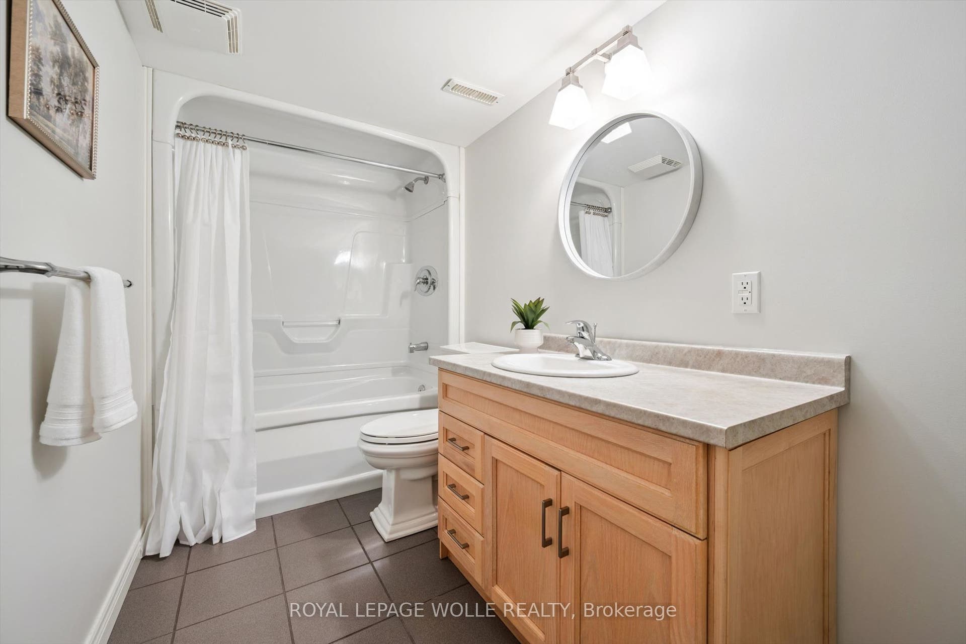 123 Cardinal Drive, Woodstock, Oxford ON N4T 0A1