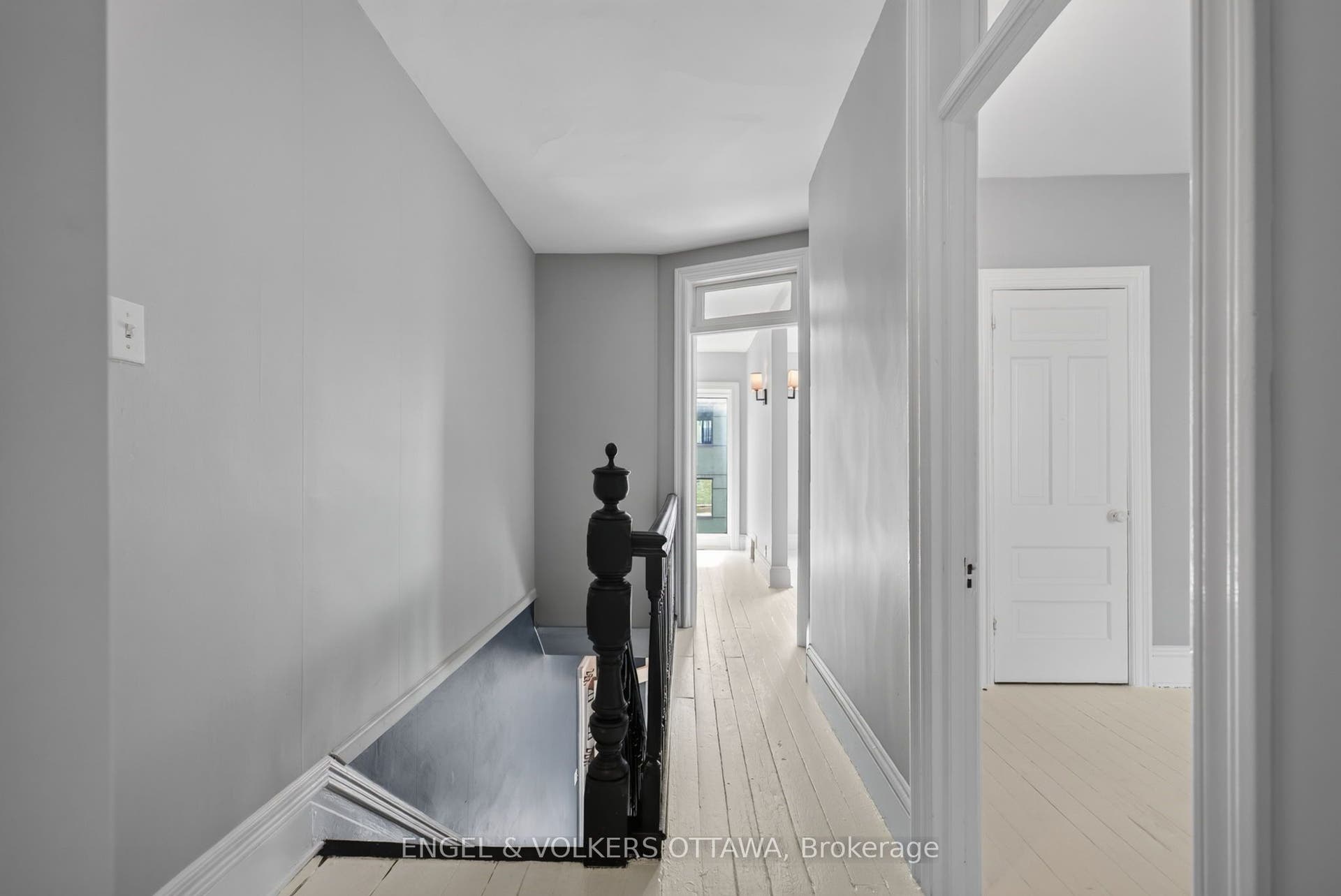 75 Eccles Street, West Centre Town, Ottawa ON K1R 6S5
