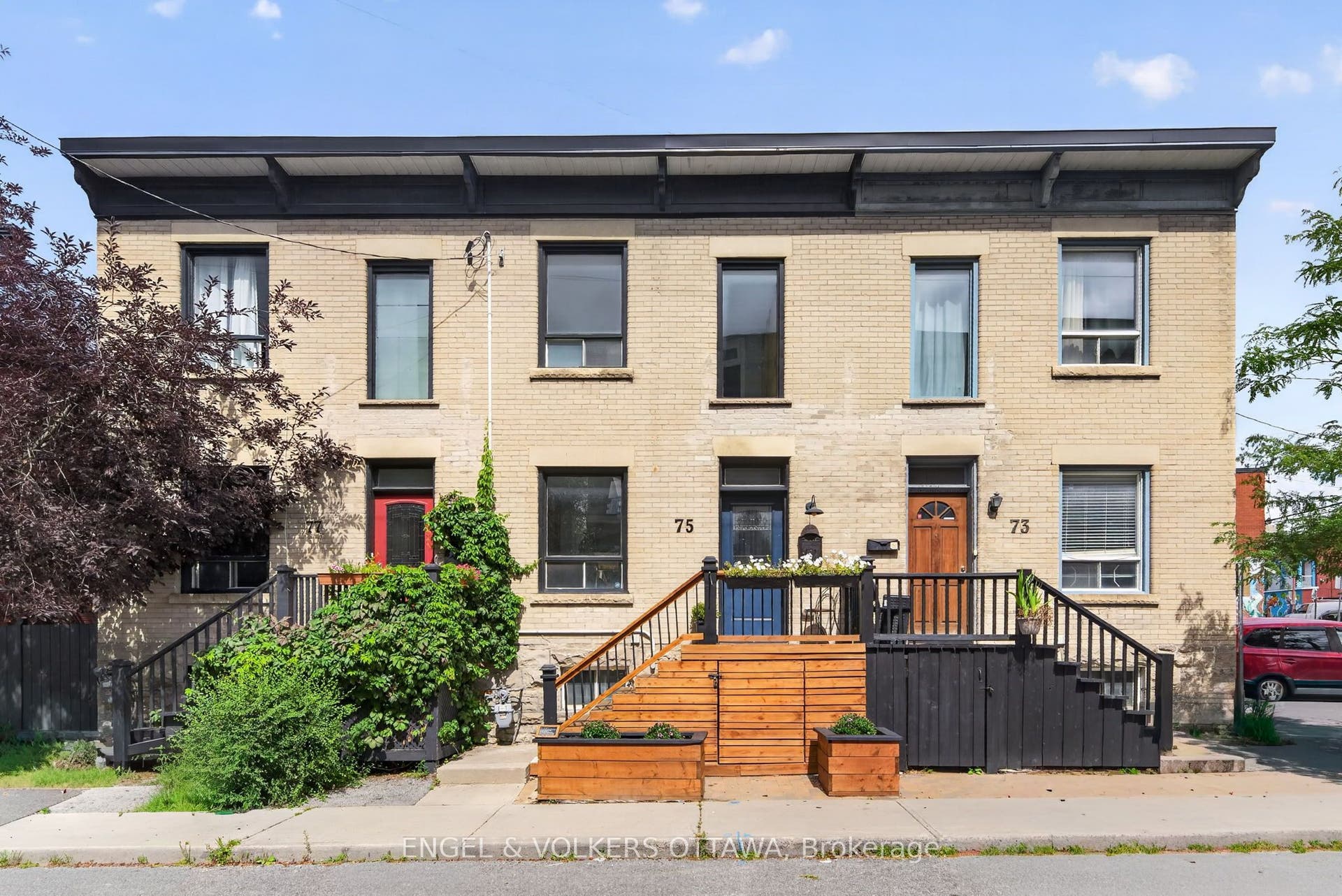 75 Eccles Street, West Centre Town, Ottawa ON K1R 6S5