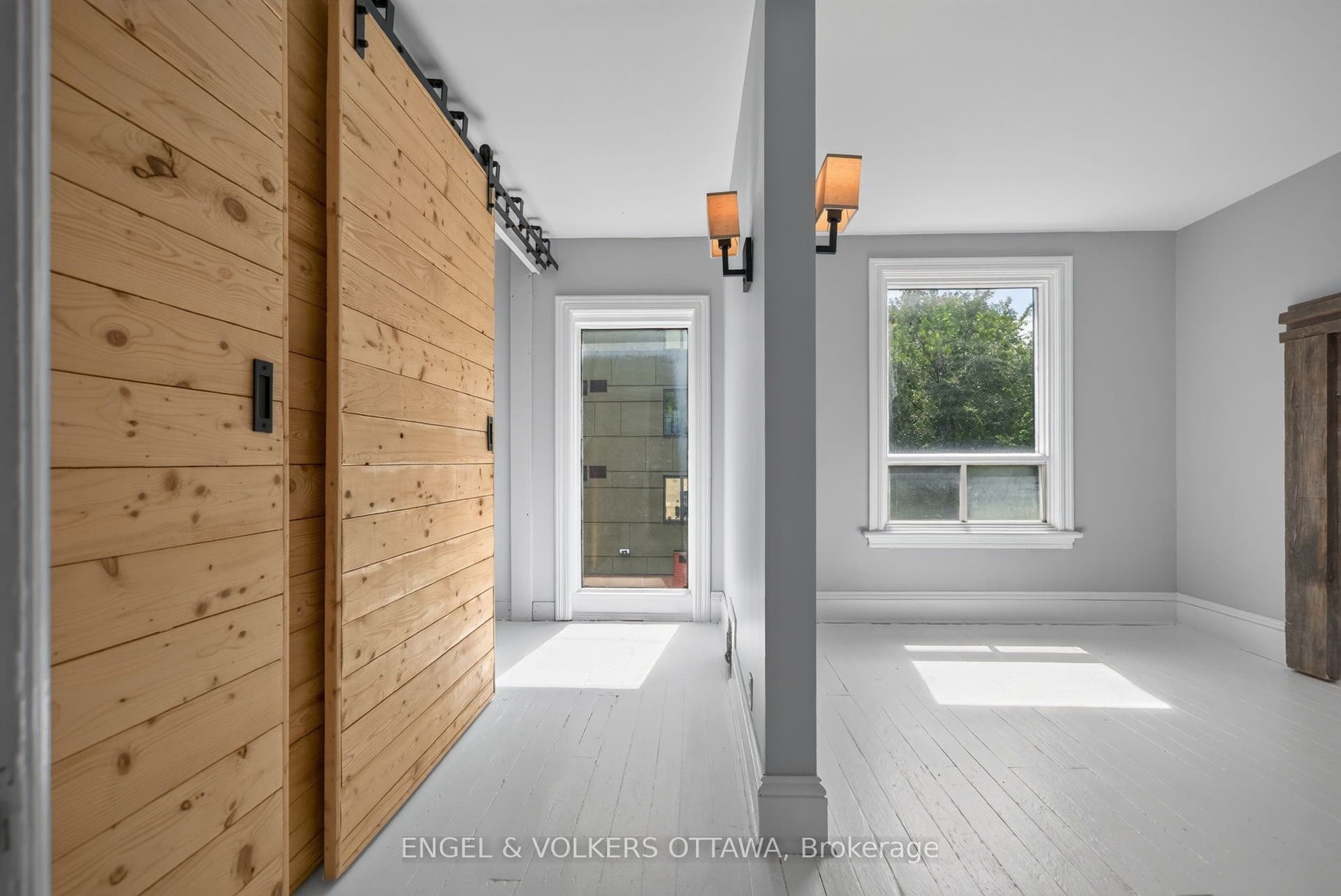 75 Eccles Street, West Centre Town, Ottawa ON K1R 6S5