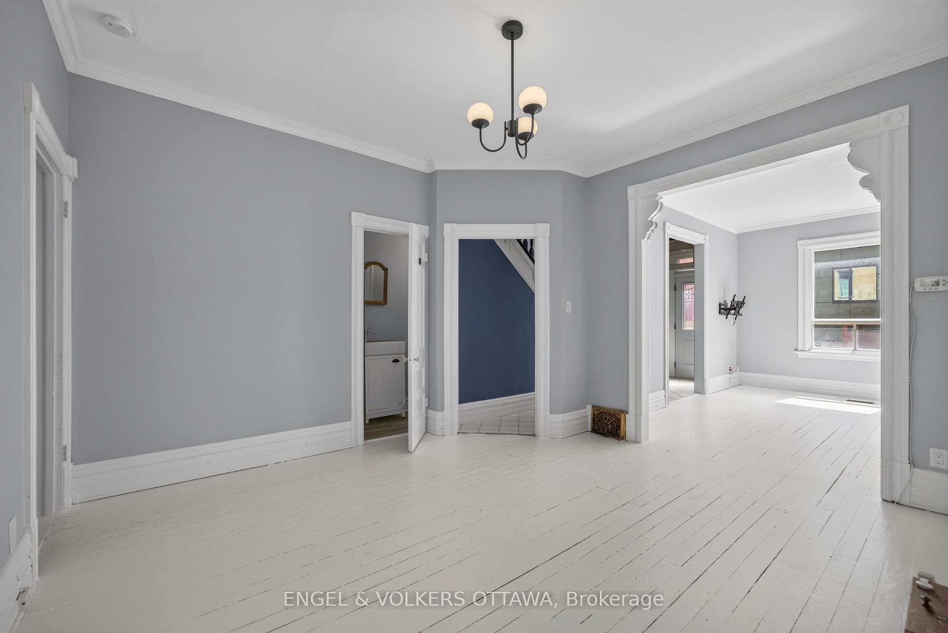 75 Eccles Street, West Centre Town, Ottawa ON K1R 6S5