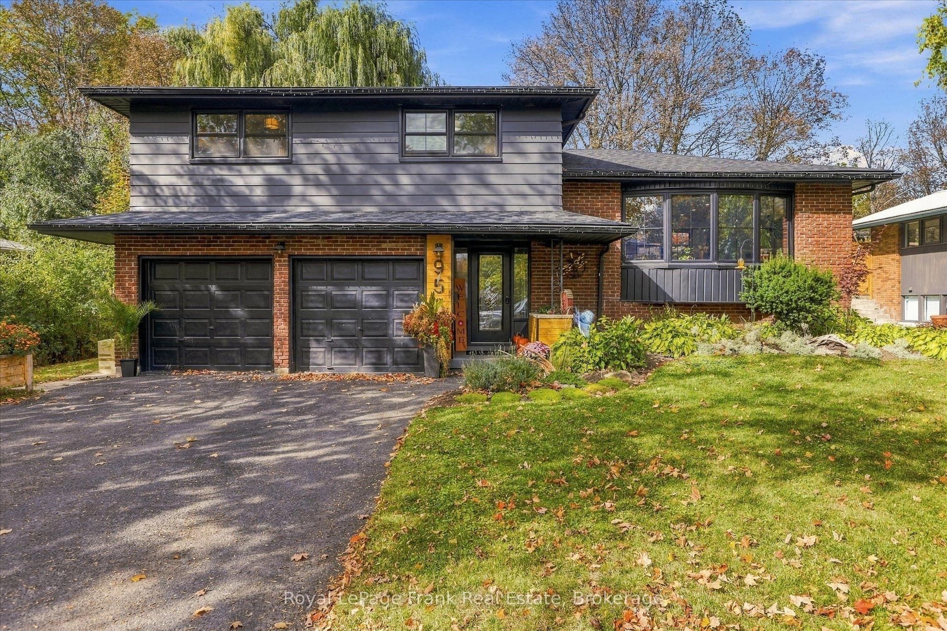 956 Weller Street, Peterborough, Peterborough ON K9J 4Y2