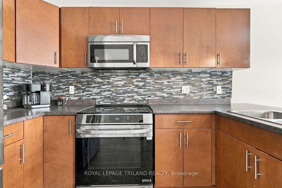 Main: Kitchen with Stainless Steel Appliances