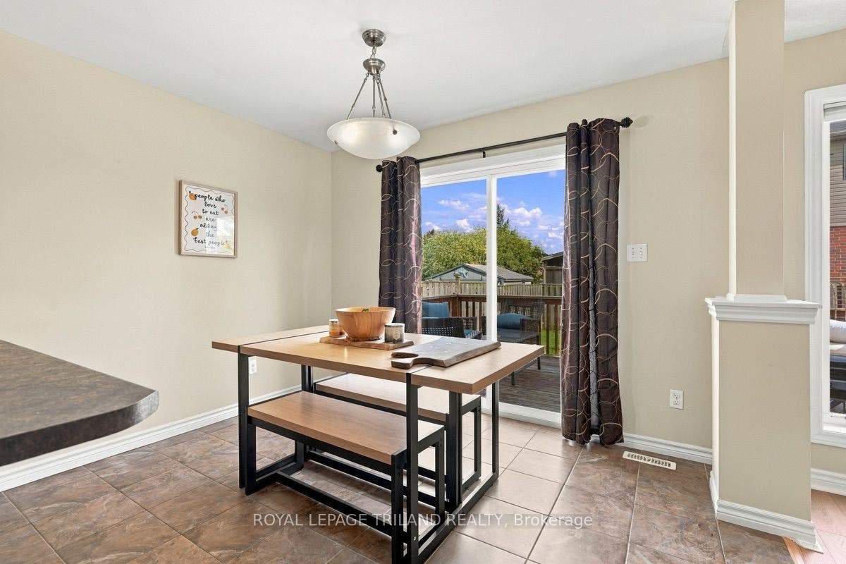Main: Eating Area with Backyard Access