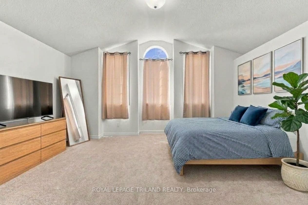 Upper: Primary Bedroom