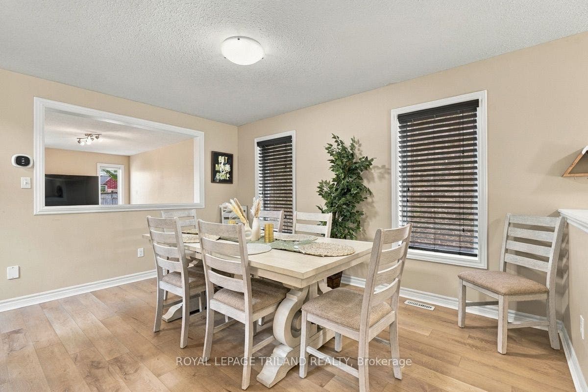 Main: Dining Room