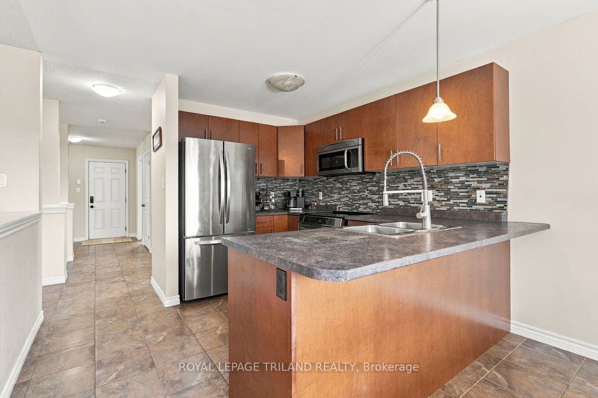 Main: Functional Kitchen