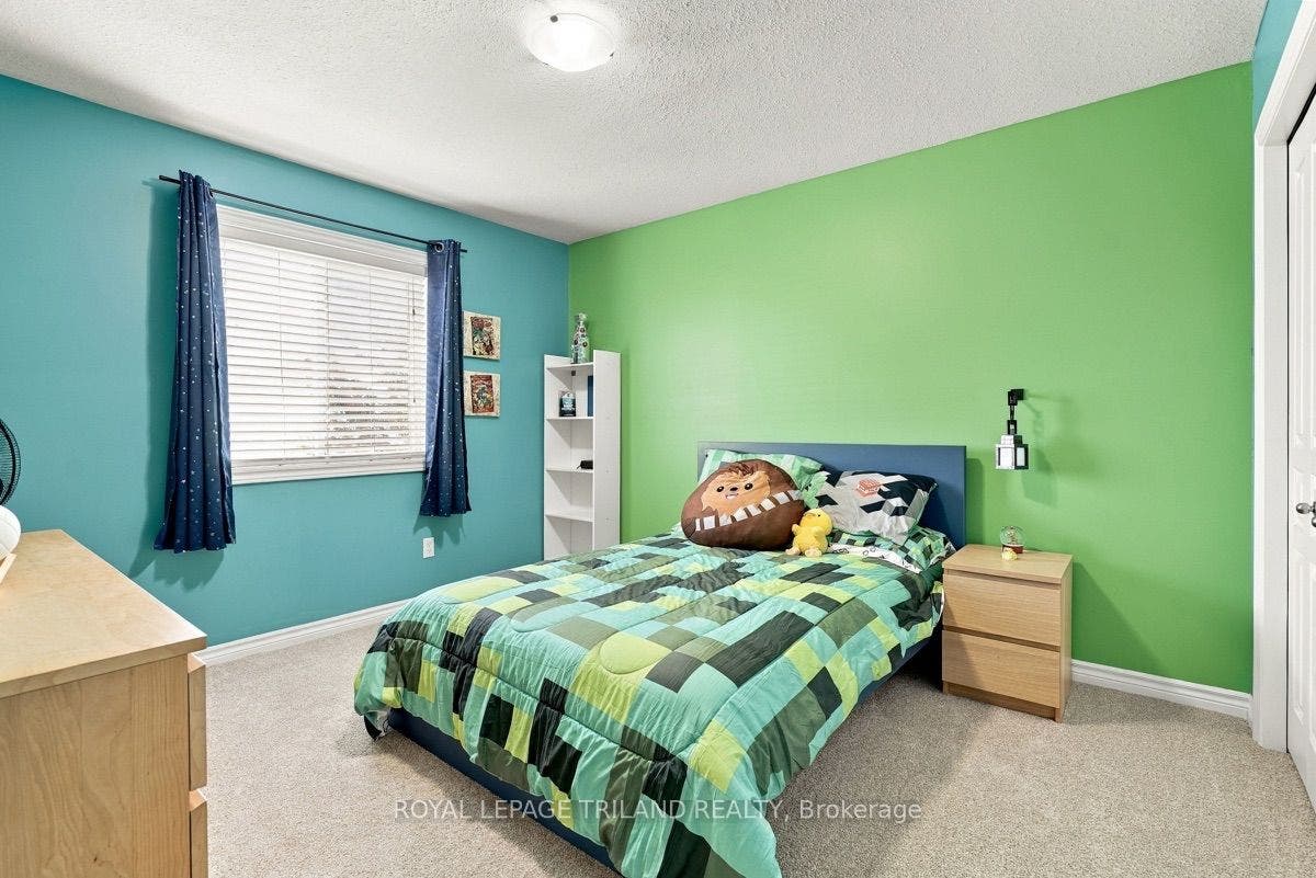Upper: Super Fun Kids Bedroom!