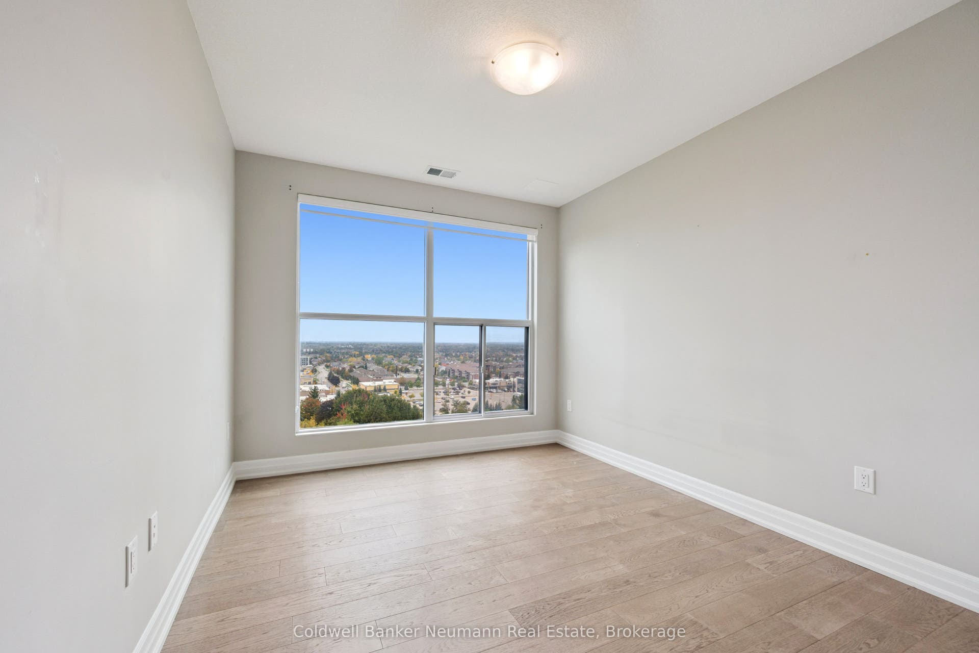 1880 Gordon Street, #908, Guelph, Wellington ON N1L 0P5 Bedroom
