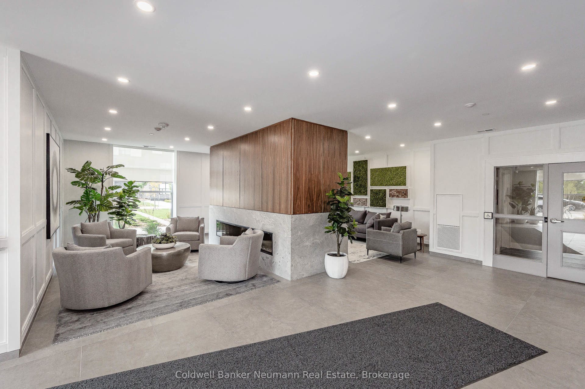1880 Gordon Street, #908, Guelph, Wellington ON N1L 0P5 Lobby