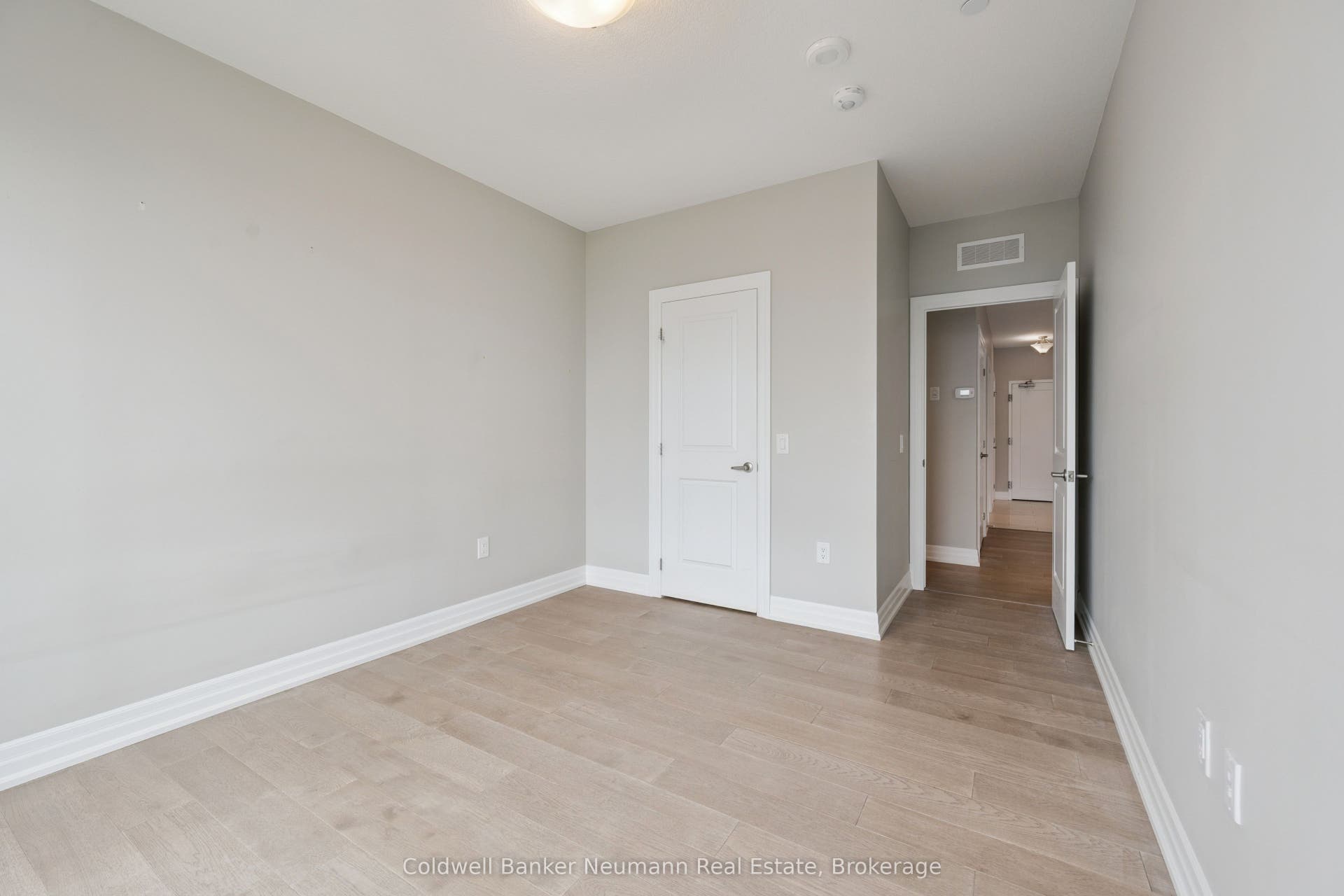 1880 Gordon Street, #908, Guelph, Wellington ON N1L 0P5 Bedroom