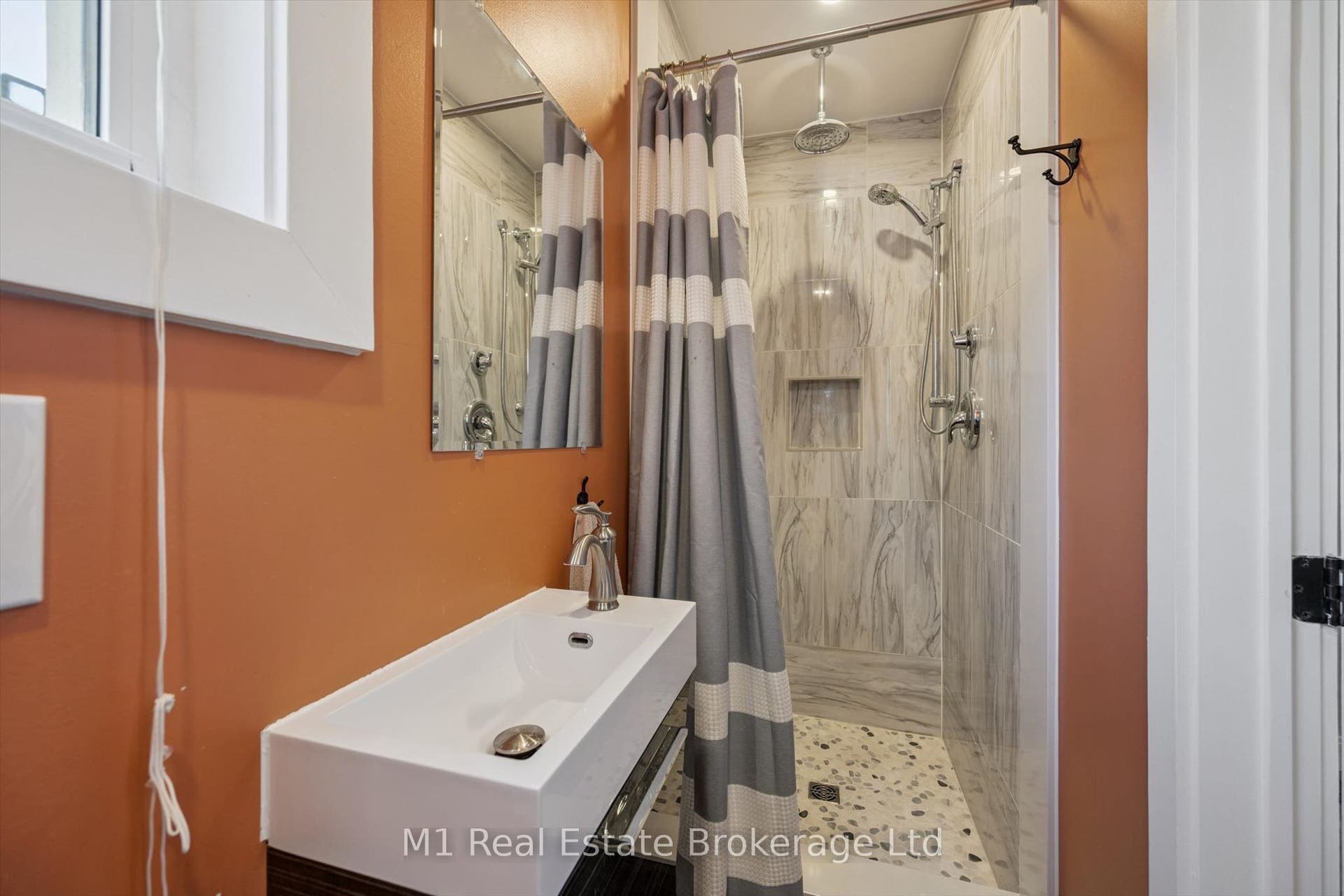 53 Johanna Drive, Cambridge, Waterloo ON N1S 4A4