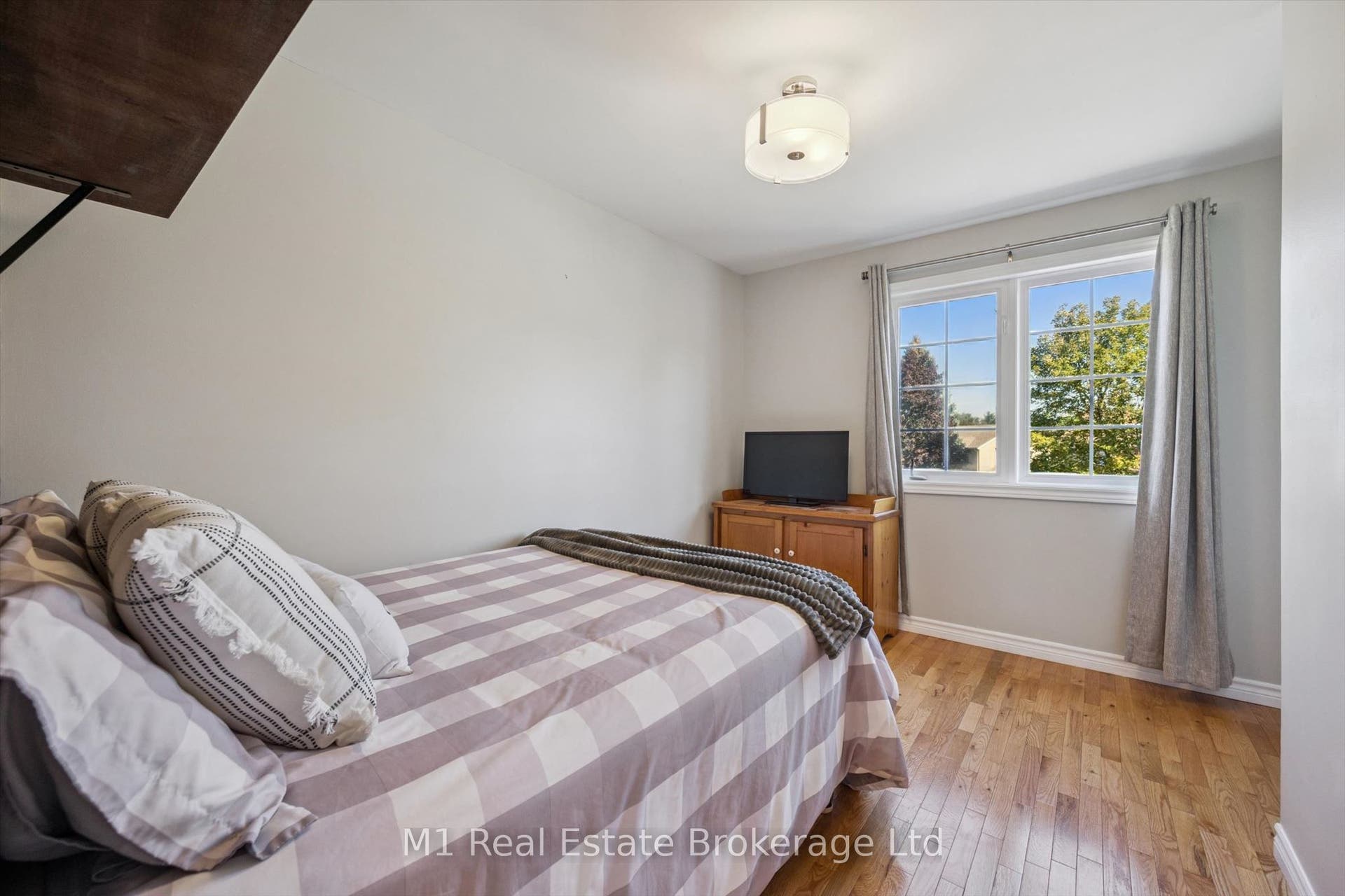 53 Johanna Drive, Cambridge, Waterloo ON N1S 4A4