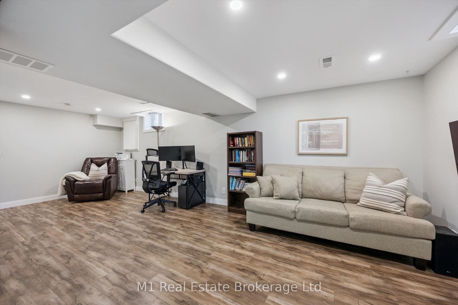 53 Johanna Drive, Cambridge, Waterloo ON N1S 4A4