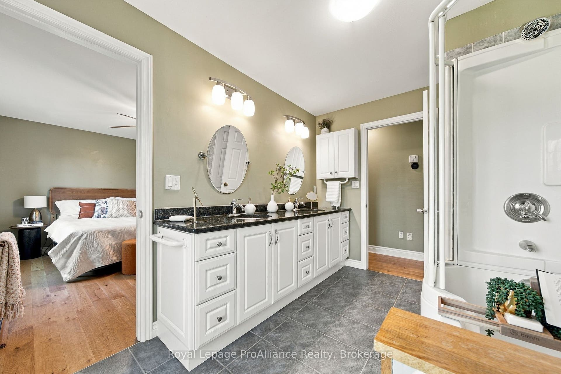 176 Ashley Street, Belleville, Hastings ON K0K 2B0