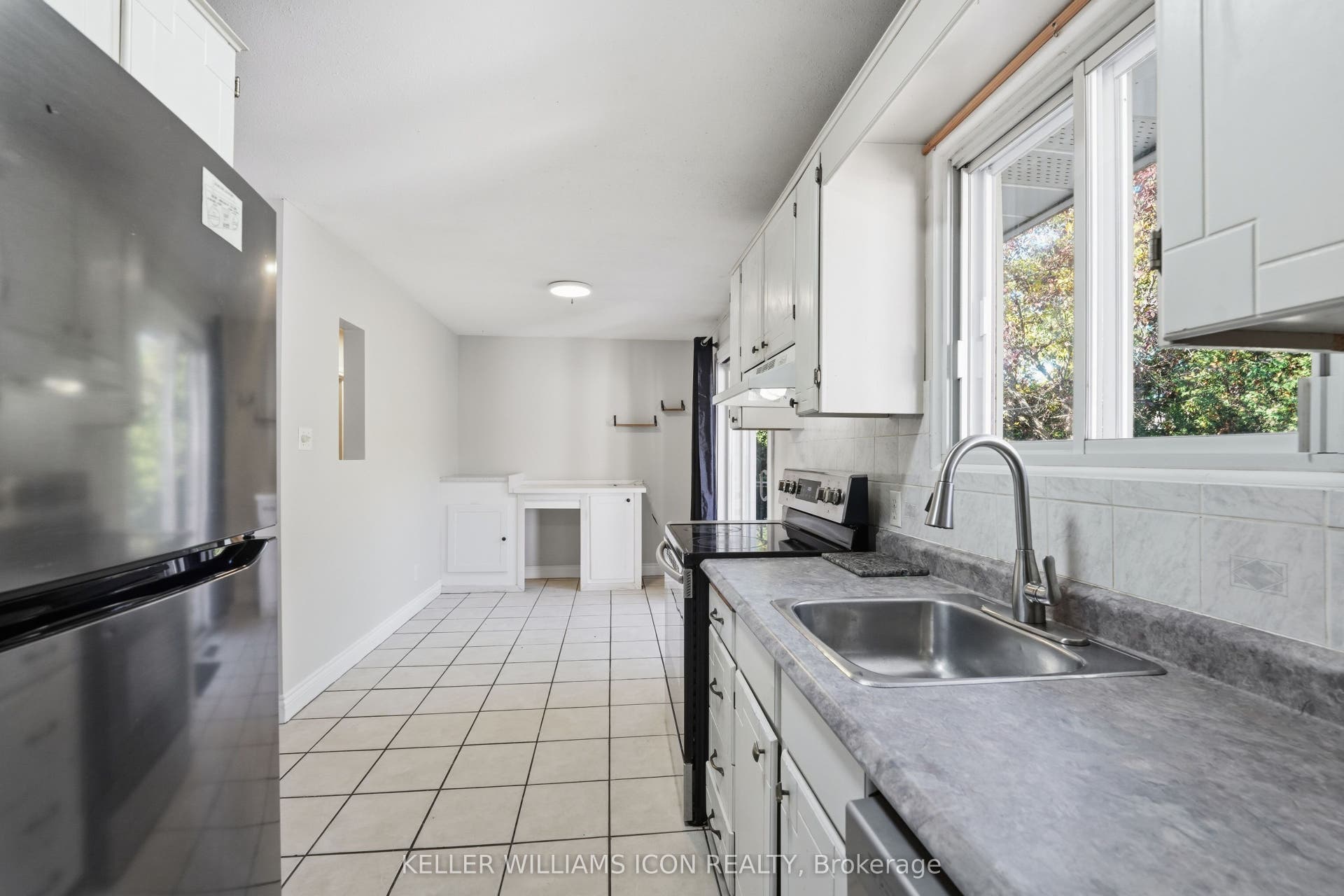 103 Harris Place, Meadowlands - Crestview And Area, Ottawa ON K2G 2P7